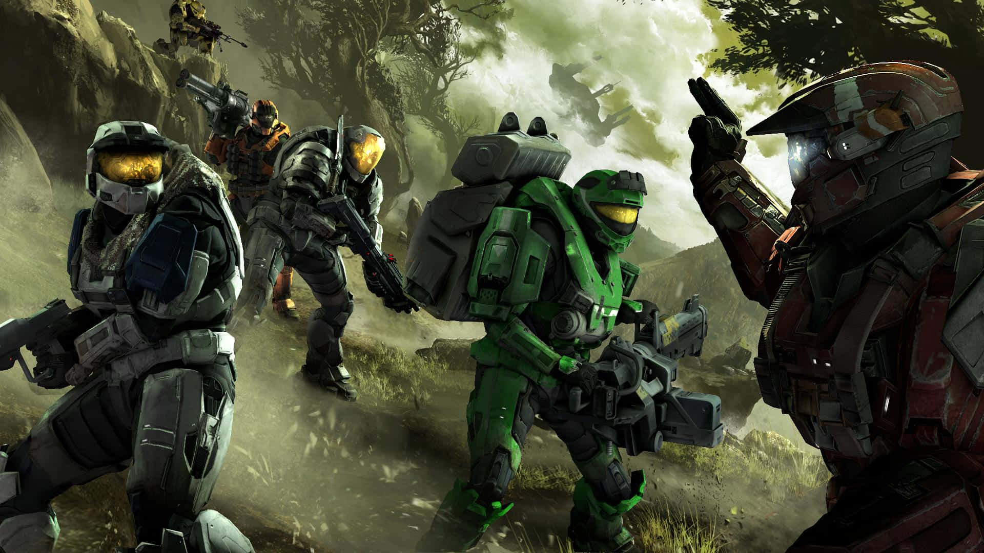 Halo Spartans 桌布 壁紙 — 身穿未來裝甲的士兵在煙霧瀰漫的天空下，穿越塵土飛揚的戰場前進。