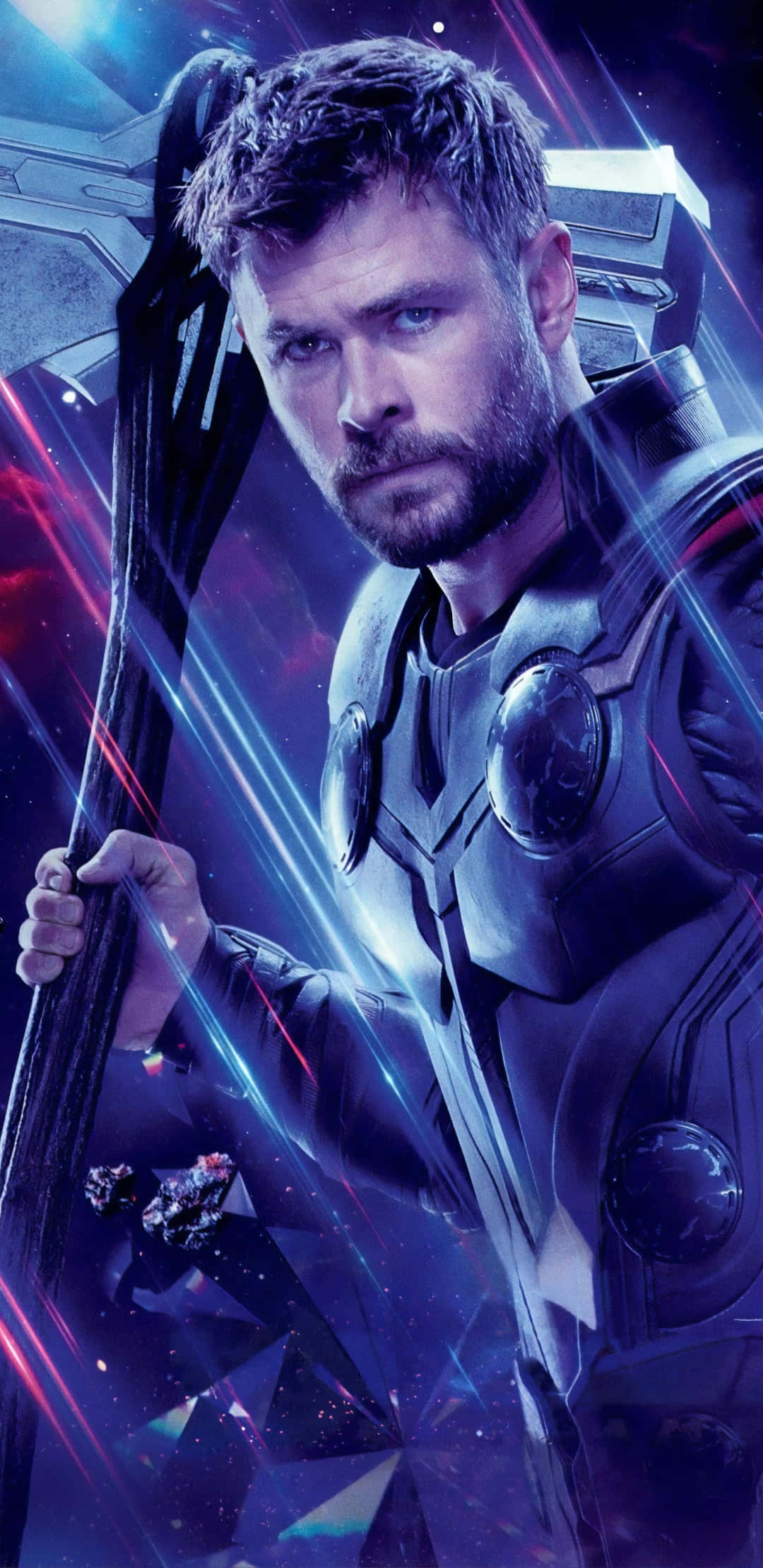 Endgame 桌布 壁紙 — 身穿未來裝甲的索爾在紫色和藍色能量條紋的宇宙背景下緊握他的錘子。