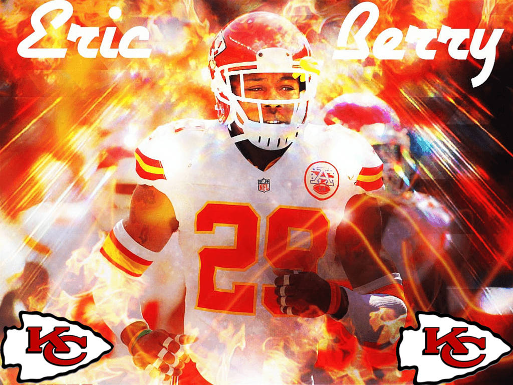 NFL Players 桌布 壁紙 — 身穿白色29號球衣的足球運動員Eric Berry，被火熱的橙色和紅色火焰包圍，帶有堪薩斯城酋長隊標誌。