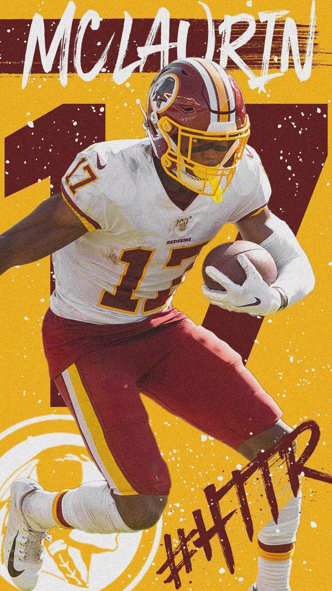 Football Players 桌布 壁紙 — 身穿白色和紅色球衣的足球運動員McLaurin在鮮黃色背景和粗體文字襯托下帶球奔跑。