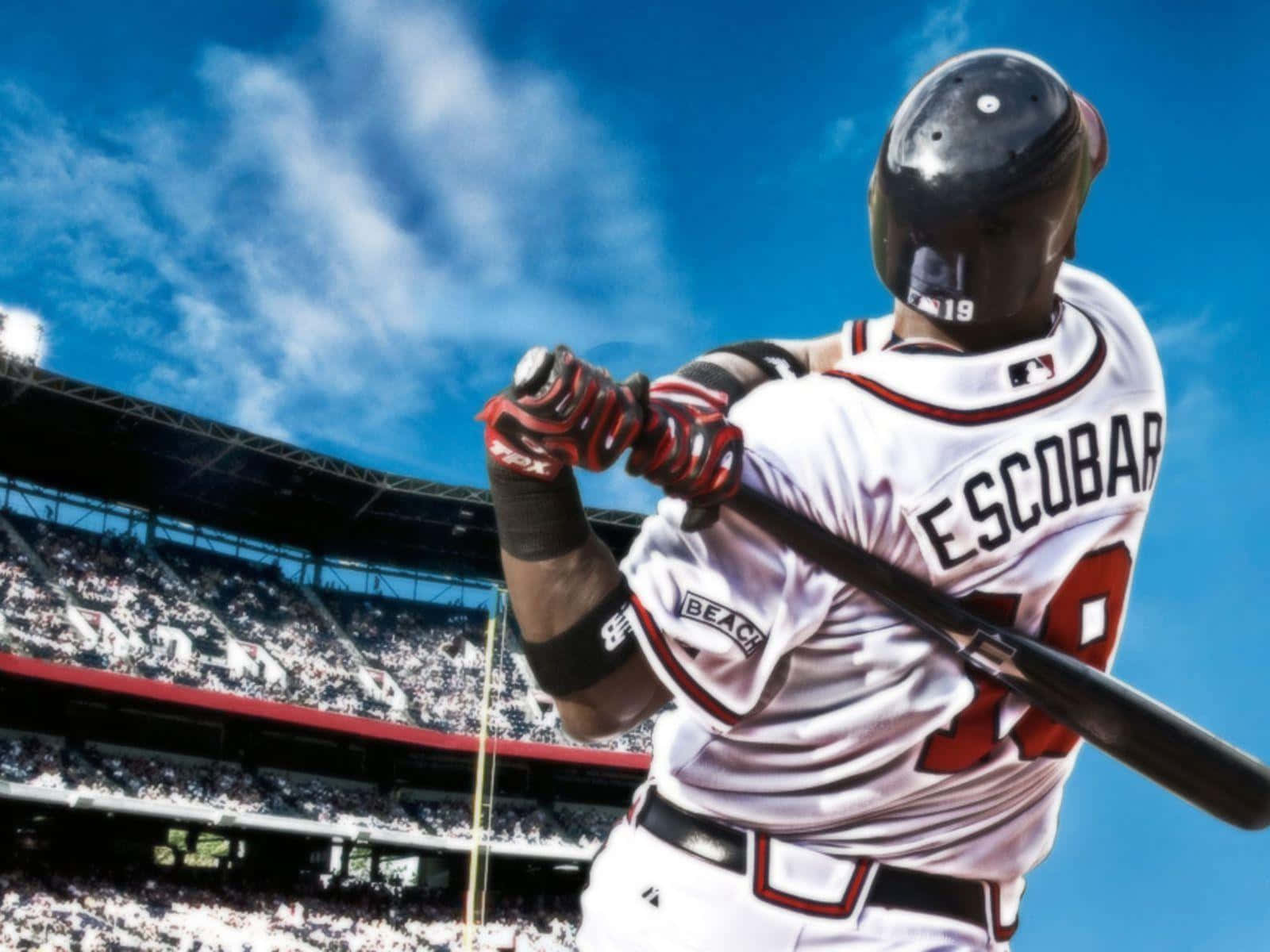Baseball Players 桌布 壁紙 — 身穿白色球衣的棒球手埃斯科巴在晴朗藍天白雲下的球場揮棒。