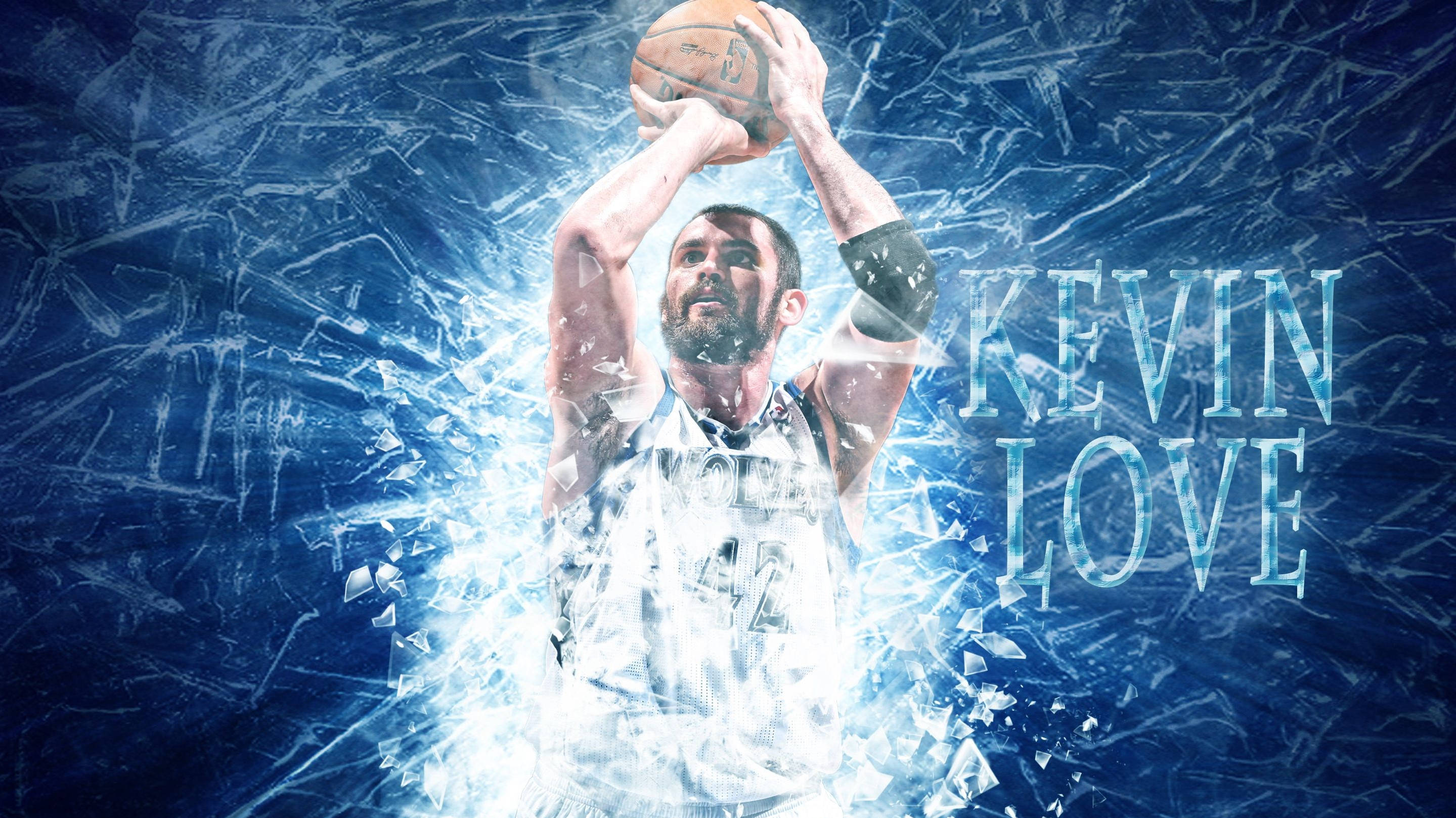 Kevin Love 桌布 壁紙 — 身穿白色球衣的籃球運動員 Kevin Love 投籃，帶有發光藍色碎玻璃效果，他的名字以風格化文字呈現。