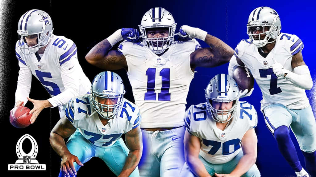 Dallas Cowboys Players 桌布 壁紙 — 身穿白色球衣的達拉斯牛仔隊足球員在深藍色漸變背景上動態擺姿勢。