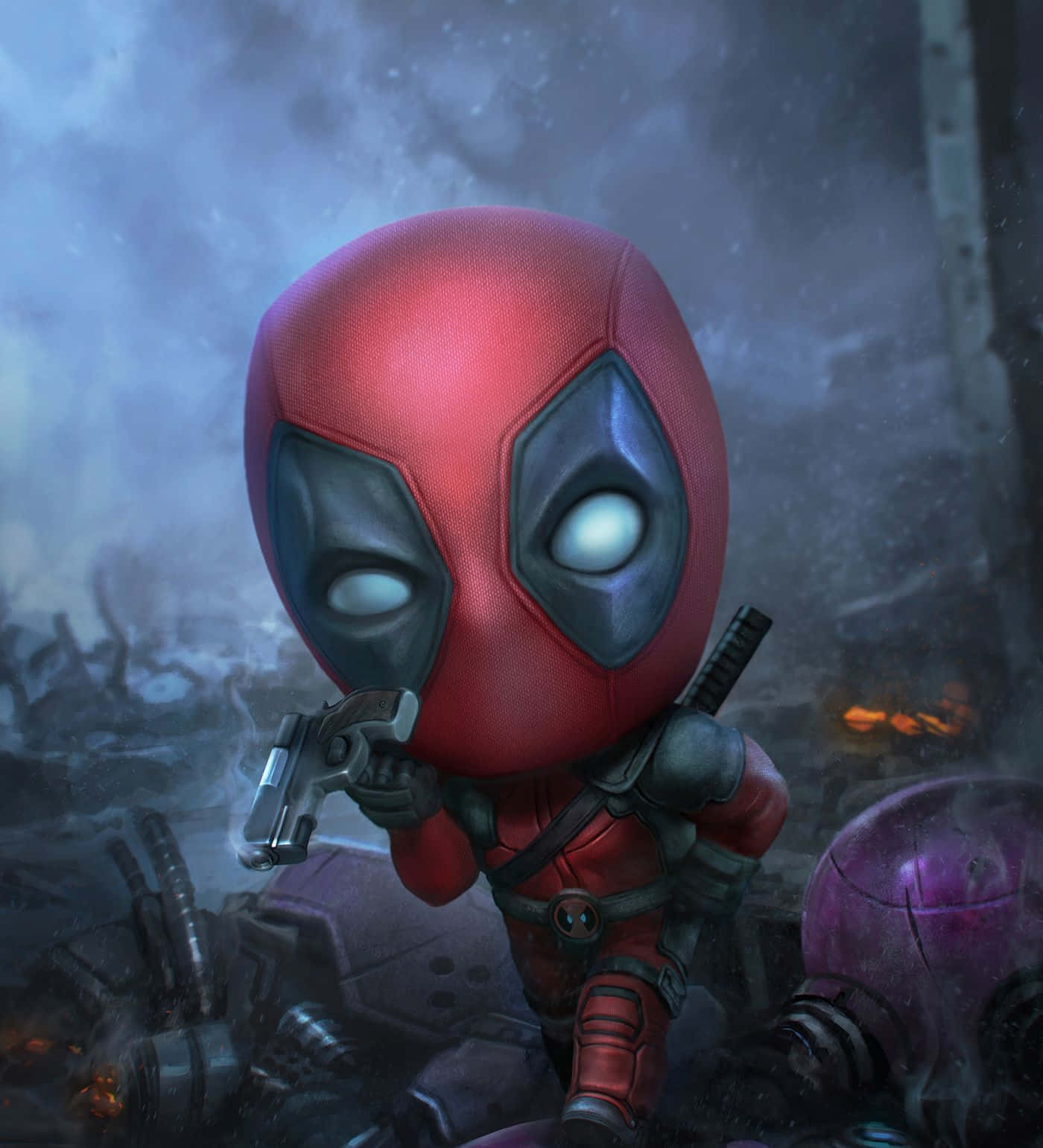Deadpool Art 桌布 壁紙 — 身穿紅色套裝的Q版死侍在煙霧瀰漫的戰場上手持手槍，眼睛發光，附近有紫色頭盔。
