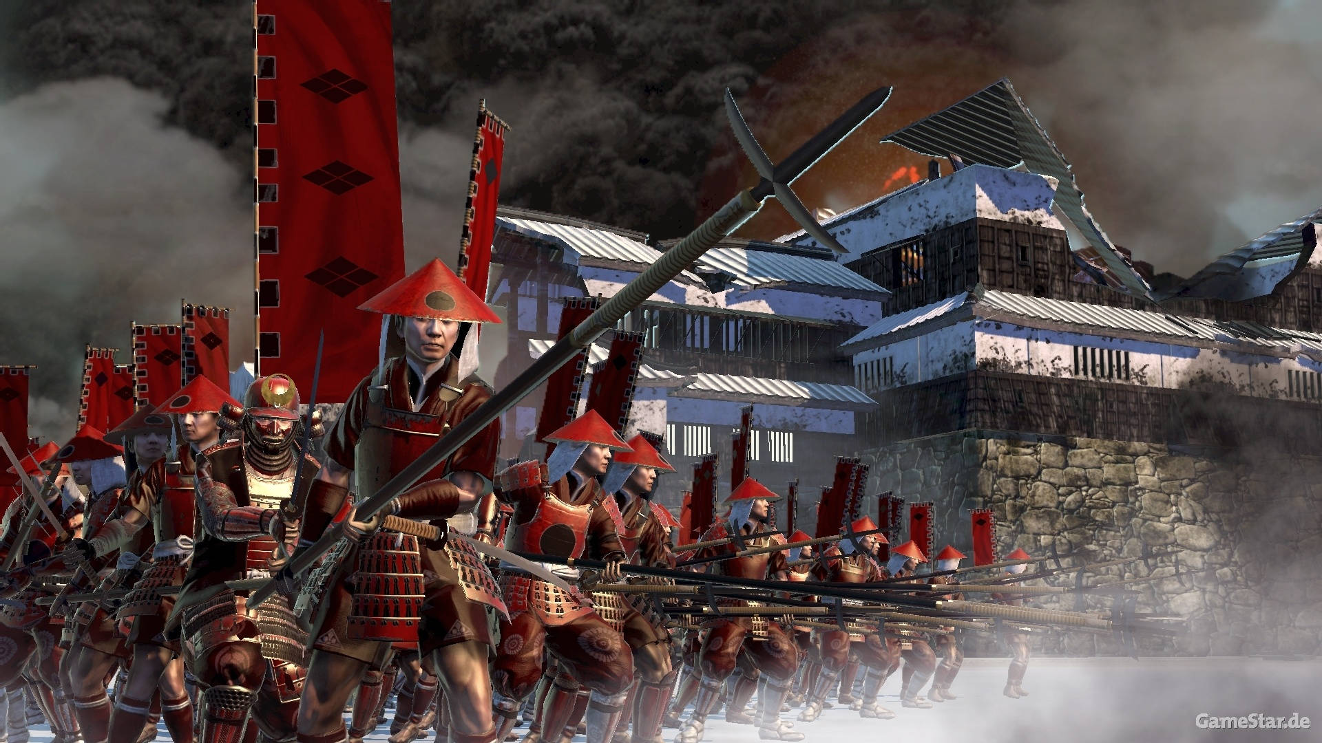 shogun 2 total war 桌布 壁紙 — 身穿紅色盔甲的武士戰士列隊行進在白雪覆蓋的戰場上，燃燒的木結構和黑煙瀰漫。