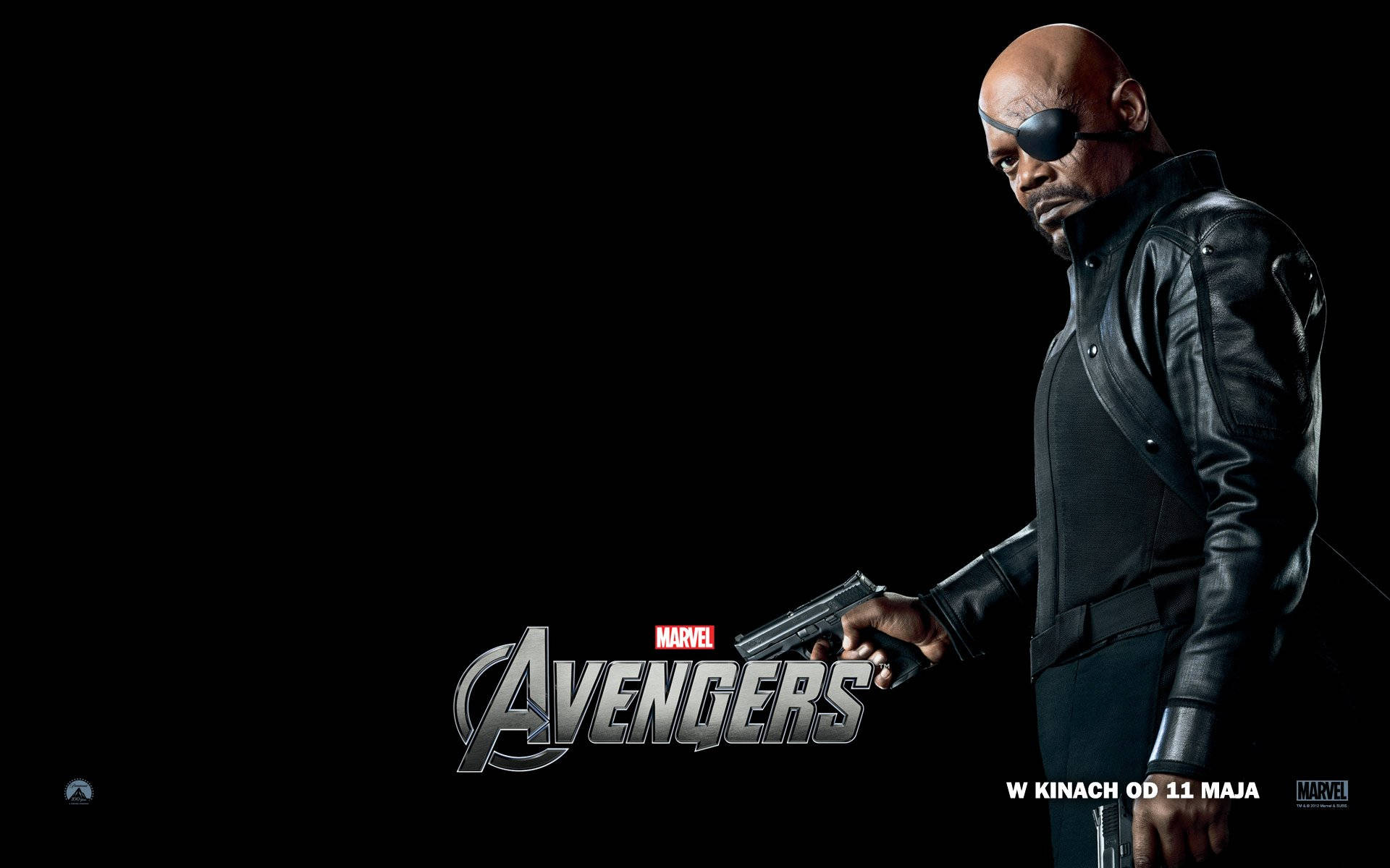 L 桌布 壁紙 — 身穿黑色皮夾克的Nick Fury，在帶有復仇者聯盟標誌的純黑背景上手持手槍。