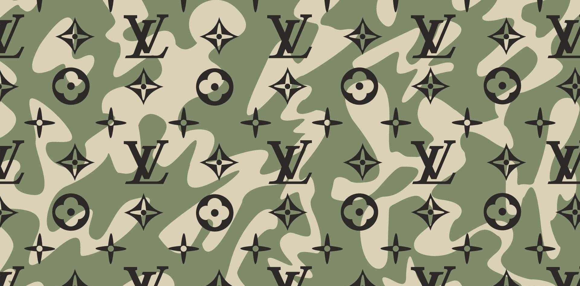 黑色 桌布 壁紙 — 迷彩圖案壁紙，重複呈現橄欖綠和米色調的 Louis Vuitton 字母組合標誌。