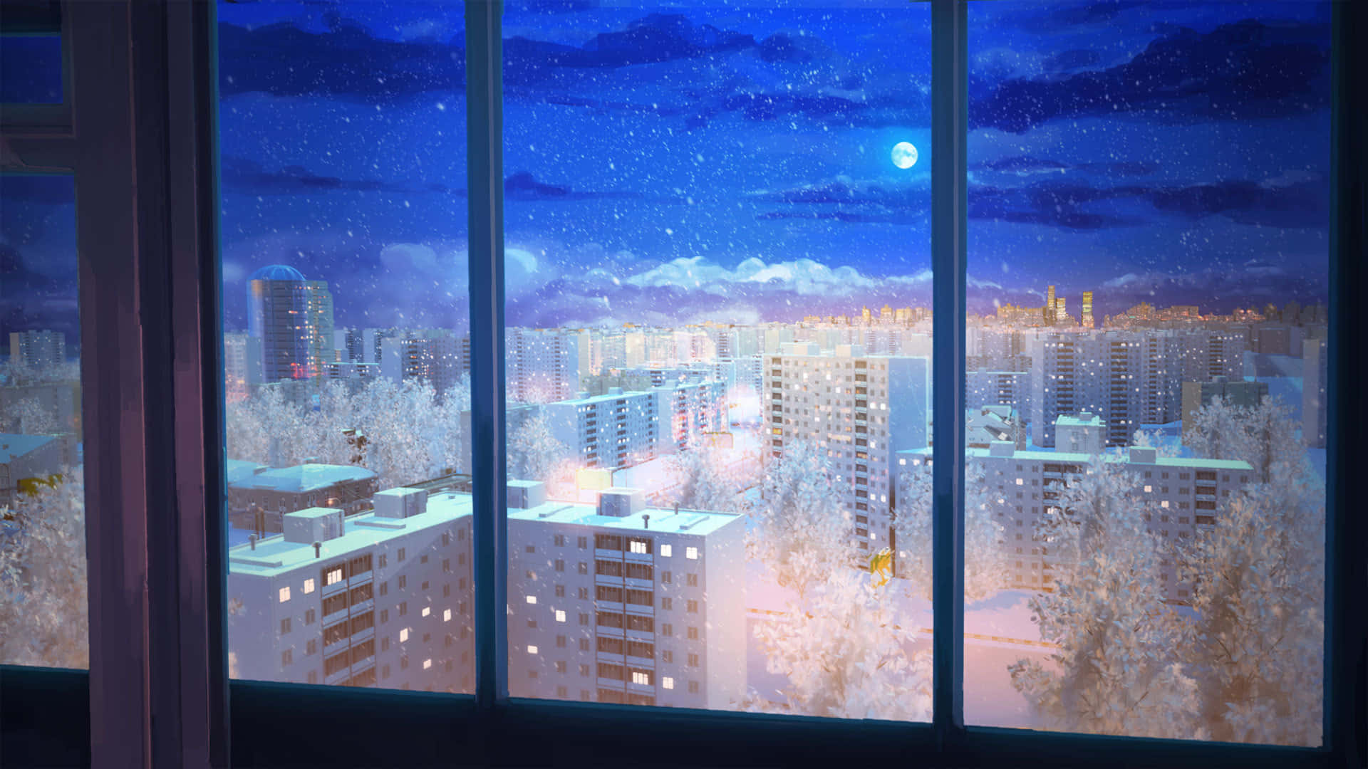 Doomer 桌布 壁紙 — 透過窗戶看到的雪夜城市景觀，滿月和飄落的雪花照亮了亮著燈的窗戶。