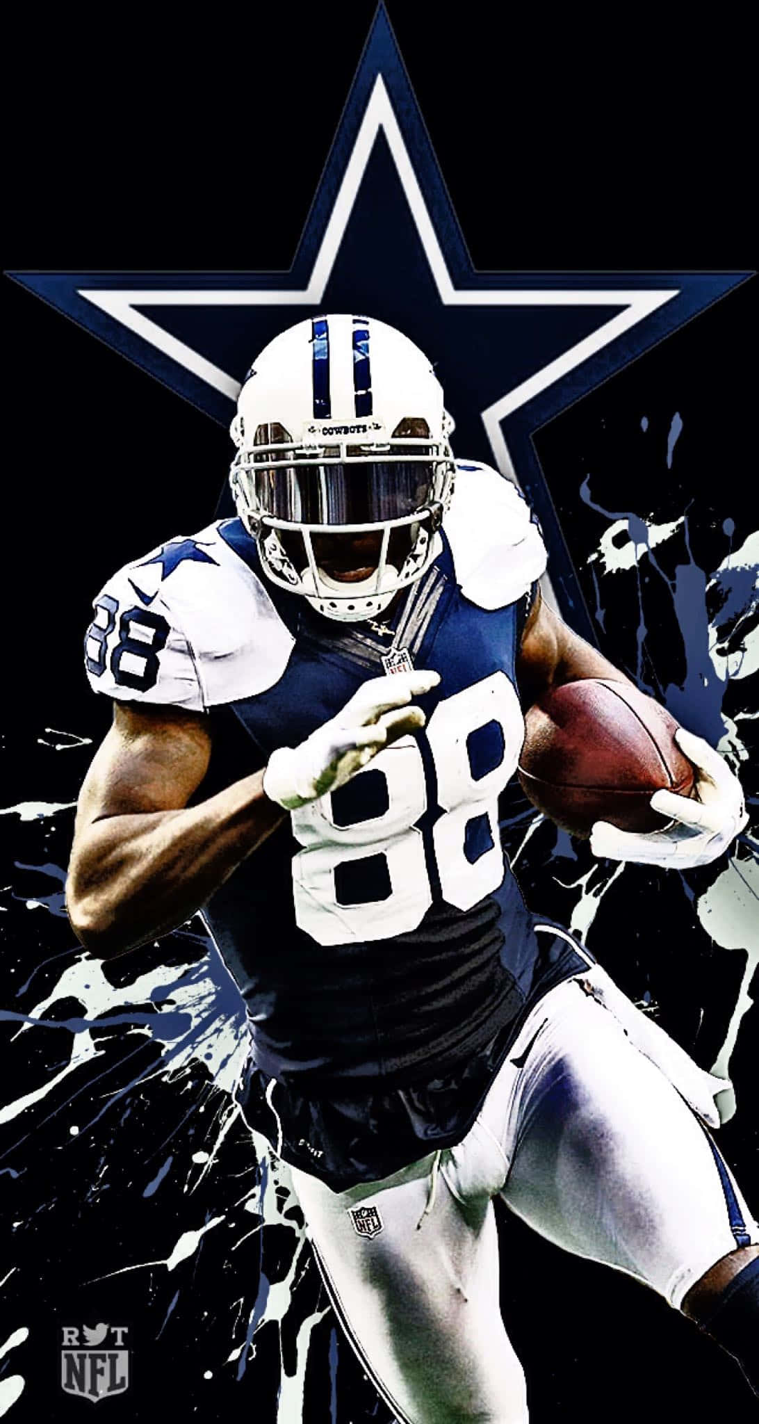 Dallas Cowboys iPhone 桌布 壁紙 — 達拉斯牛仔隊美式足球員88號在醒目的星星背景和動態黑白潑濺效果中持球奔跑。