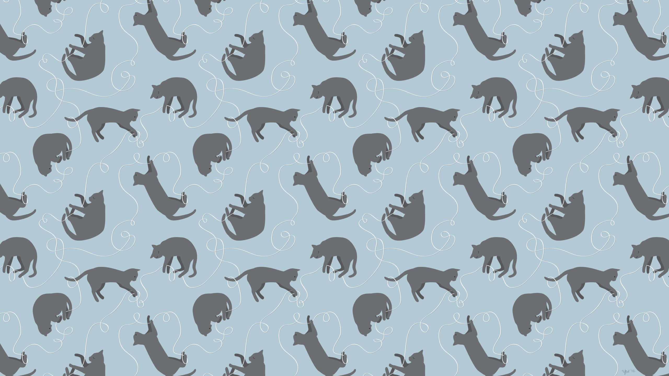 Pattern Desktop 桌布 壁紙 — 重複的灰色貓剪影以俏皮姿勢呈現在柔軟藍色背景上，帶有精緻的白色漩渦。