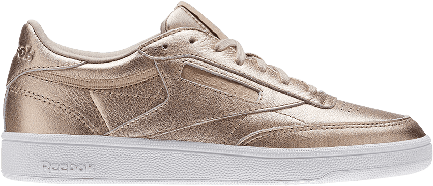 Reebok 桌布 壁紙 — 金屬金色 Reebok Classic 運動鞋，白色鞋底，在黑色背景下的攝影棚燈光中展示。