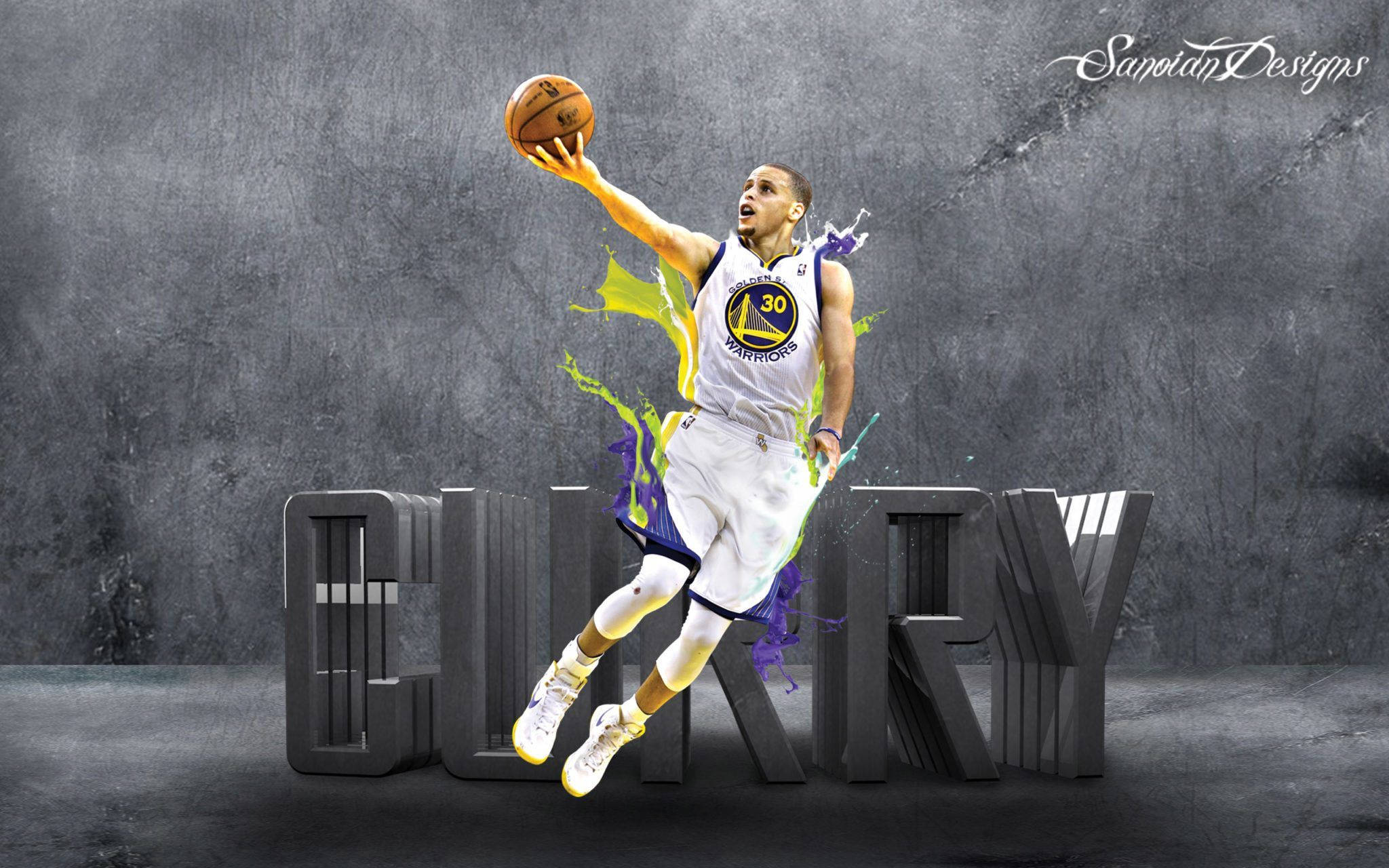 Curry 桌布 壁紙 — 金州勇士隊球員史蒂芬柯瑞在空中動態跳躍，手持籃球，身體迸發出鮮豔的顏料飛濺，背景是紋理灰色牆壁。