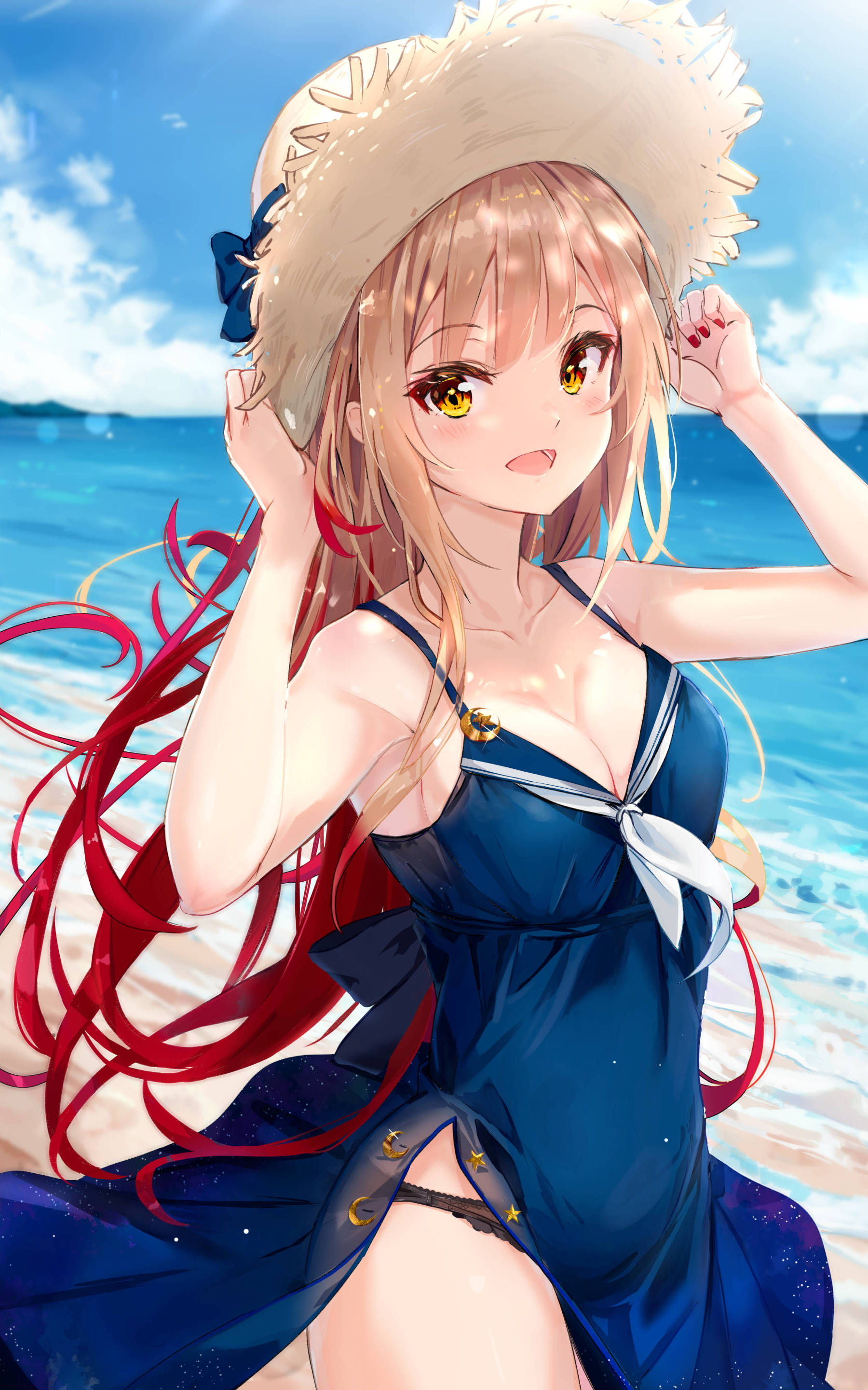 Ecchi 桌布 壁紙 — 金眼紅髮的動漫女孩穿著藍色泳衣，在陽光明媚的海灘上調整她的草帽。