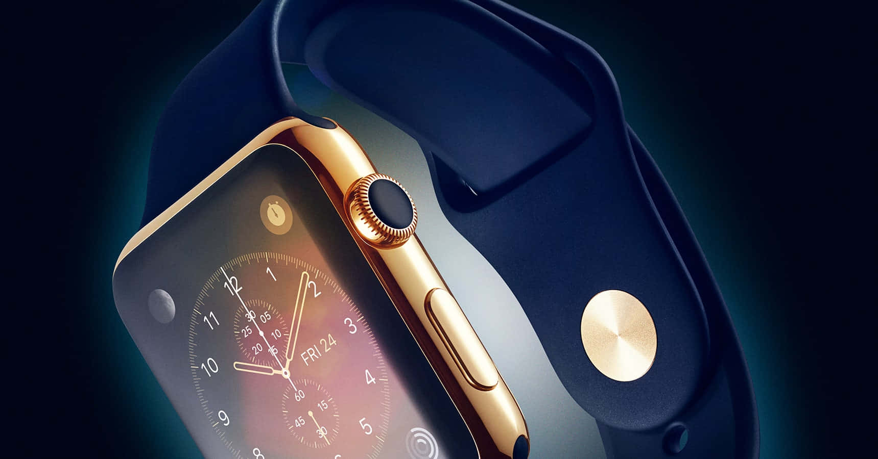 手錶 桌布 壁紙 — 金色Apple Watch配深藍色錶帶，在深藍色漸變背景上發光。