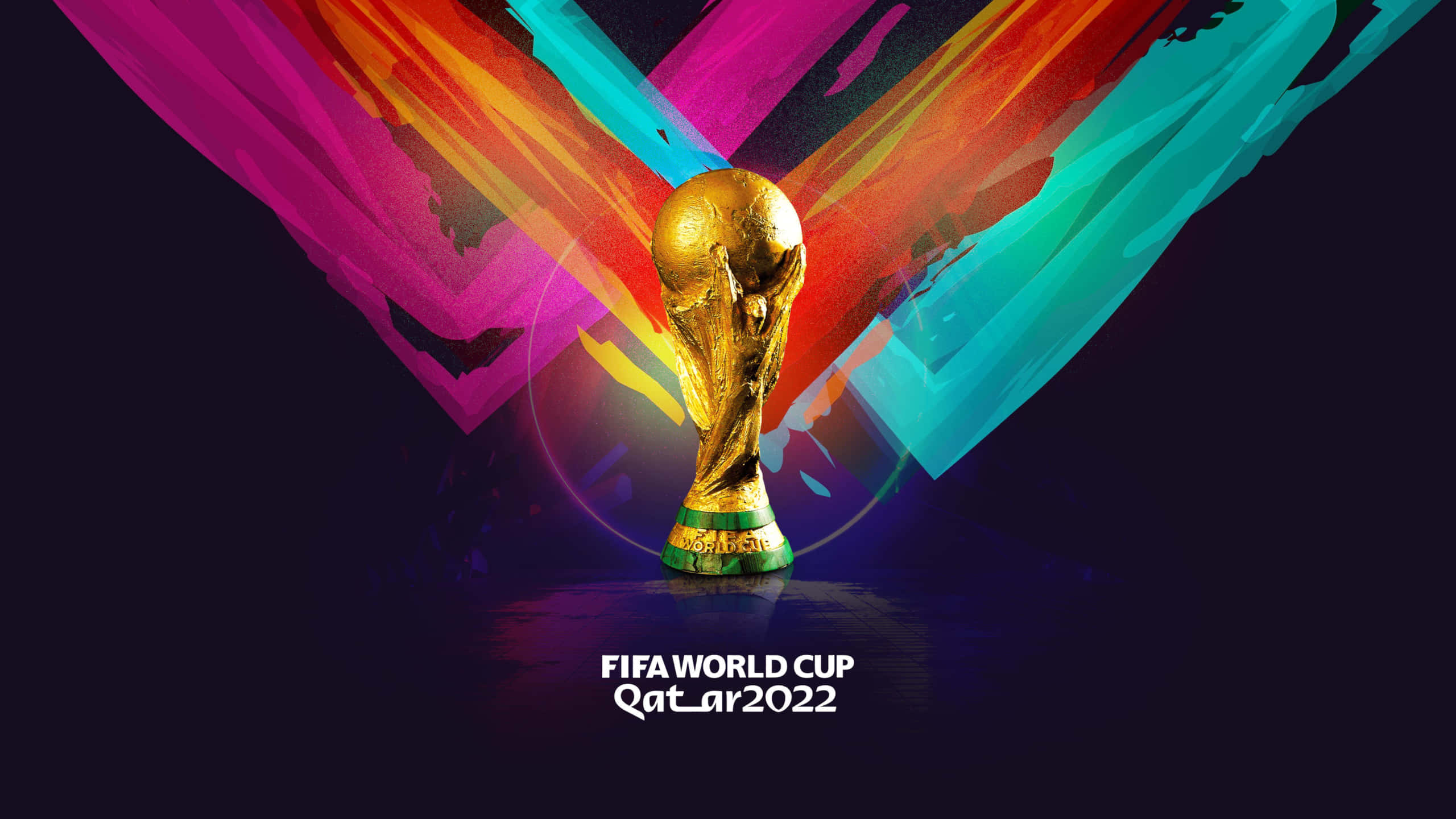 2022 桌布 壁紙 — 金色FIFA世界盃獎盃在深色背景上，於充滿活力的抽象畫筆觸下閃耀。