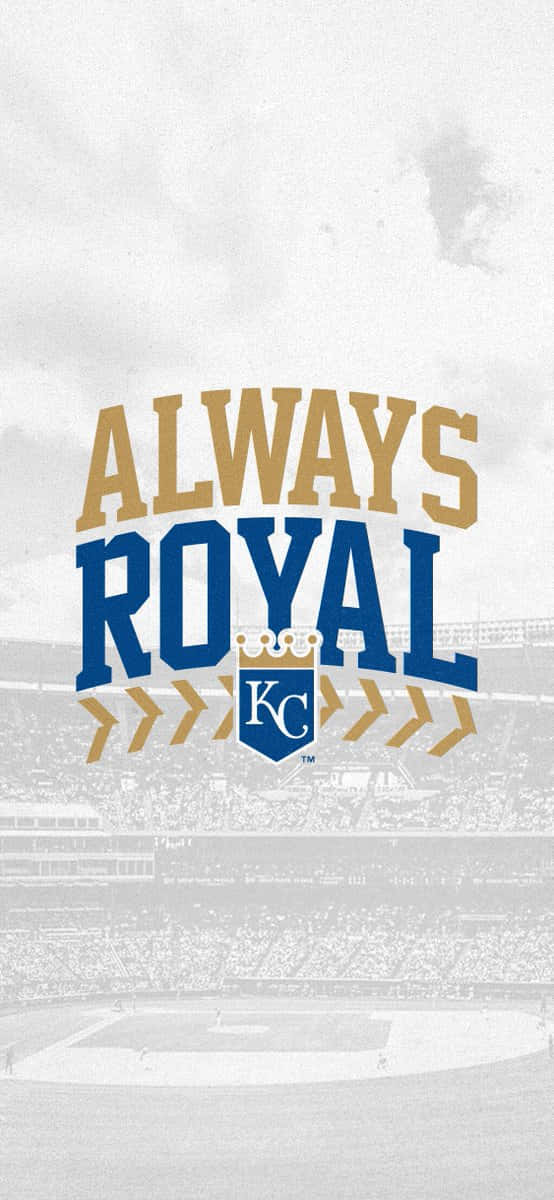 Kc Royals 桌布 壁紙 — 金色和藍色的粗體「ALWAYS ROYAL」文字主導了褪色的棒球場背景。