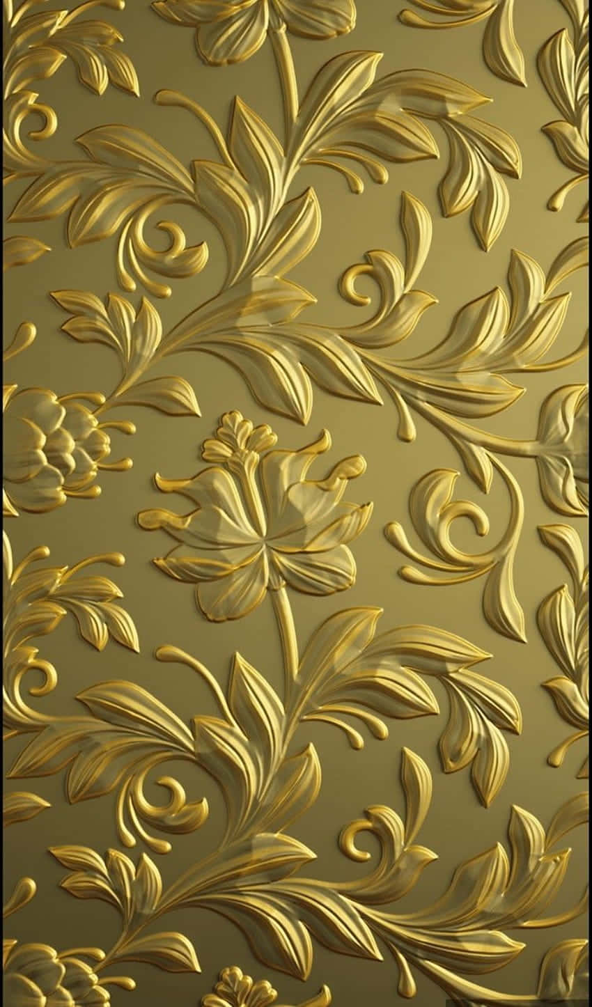 Elegant Gold 桌布 壁紙 — 金色壓花花卉藤蔓搭配旋轉的葉片和花朵，營造出奢華質感的壁紙圖案。