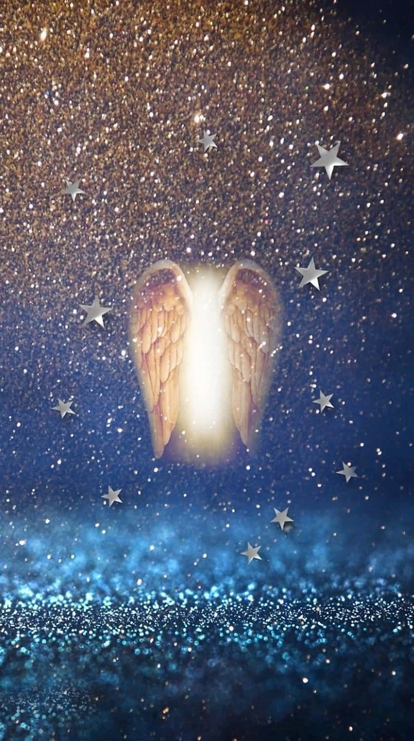 靈性動圖 桌布 壁紙 — 金色天使翅膀在閃爍的星空和藍色金色閃光粒子組成的宇宙背景下明亮發光。