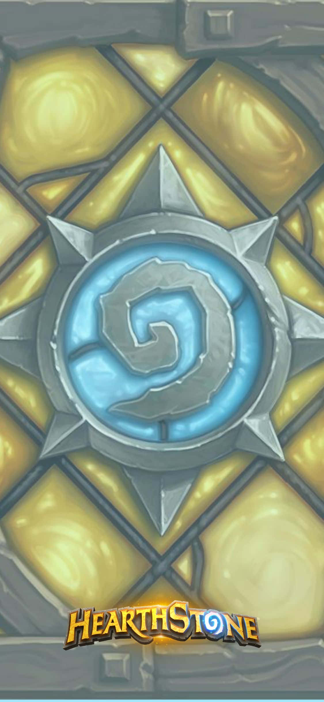 iPhone Xs Hearthstone 桌布 壁紙 — 金色彩繪玻璃面板上，銀色星爆框架內發著藍光的爐石戰記標誌特寫。
