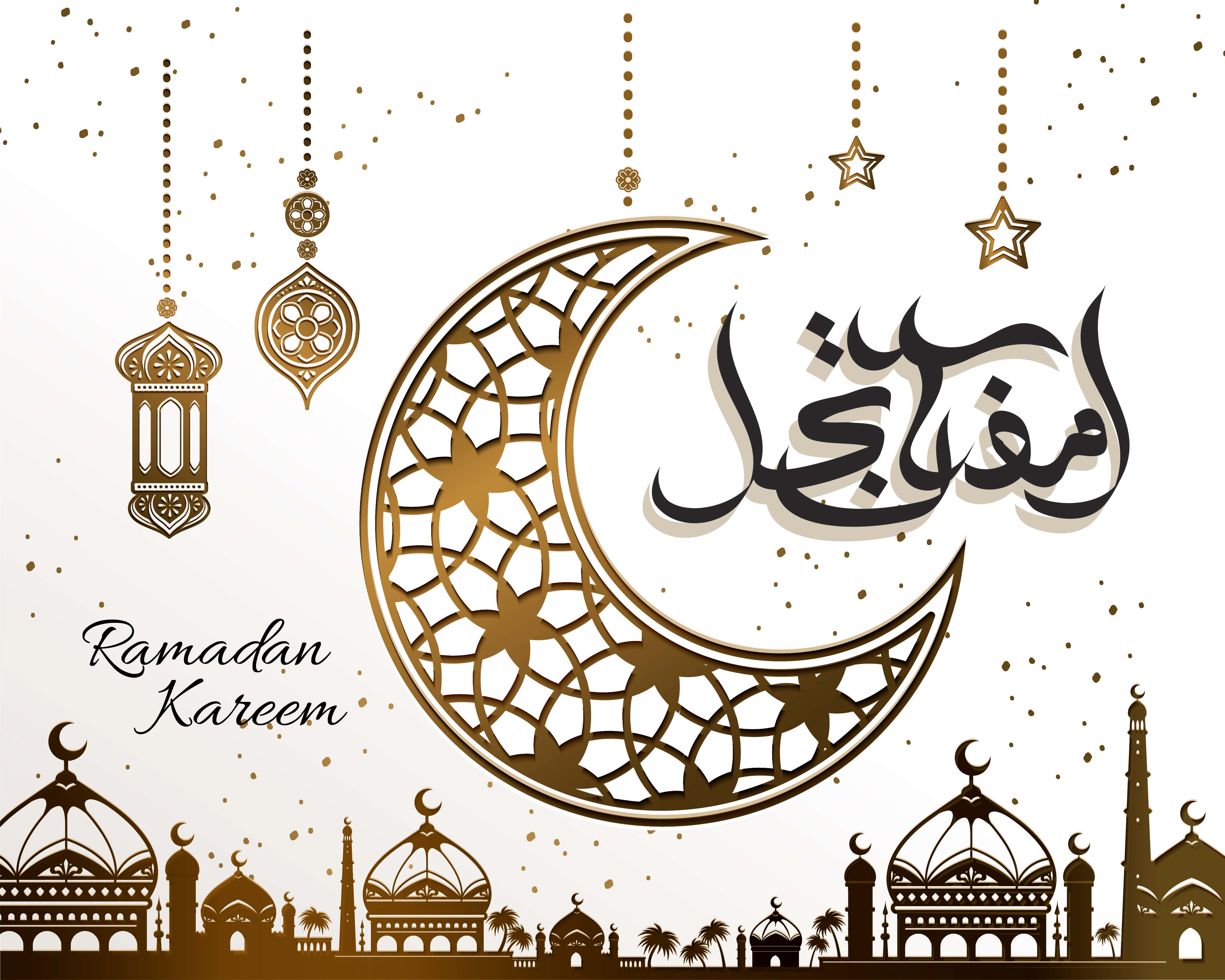 Ramadan Kareem 桌布 壁紙 — 金色新月和阿拉伯書法 'Ramadan Kareem' 懸掛在清真寺和棕櫚樹的剪影上方。