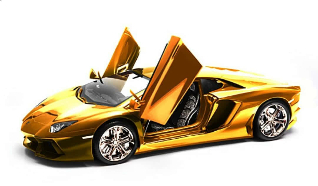 金色玩具車，車門敞開 壁紙