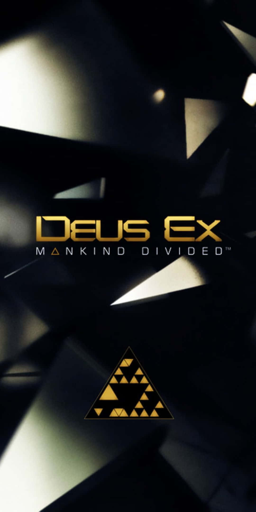 電玩遊戲 桌布 壁紙 — 金色的Deus Ex標誌在黑暗的幾何背景上發光，帶有尖銳的角形和金屬高光。