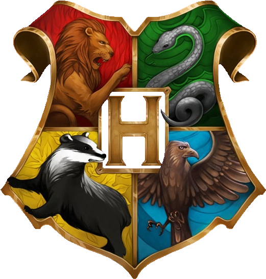 Hogwarts Logo 桌布 壁紙 — 金色盾牌展示四個霍格華茲學院徽章：獅子、蛇、獾和鷹，背景為彩色。