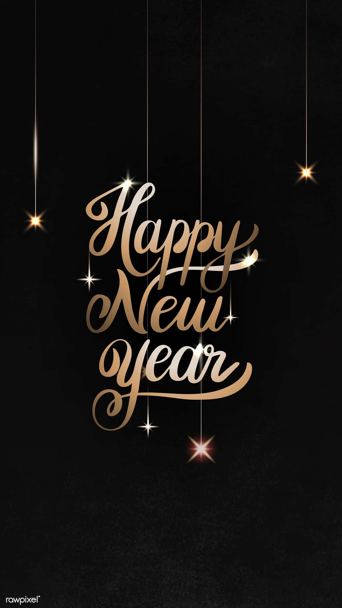 節日 桌布 壁紙 — 金色草寫 'Happy New Year' 文字像裝飾品一樣懸掛在帶有閃爍星光的紋理黑色背景上。