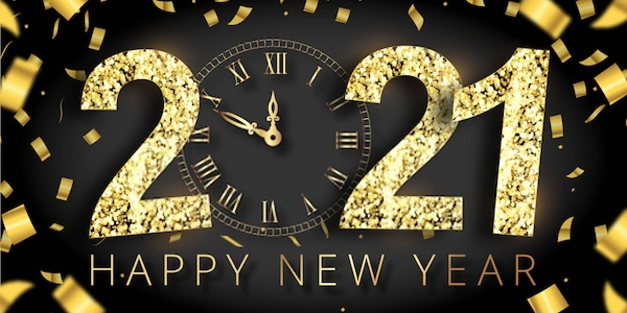 新年快樂 桌布 壁紙 — 金色閃亮的「2021」和時鐘與五彩紙屑在黑色背景上慶祝新年。