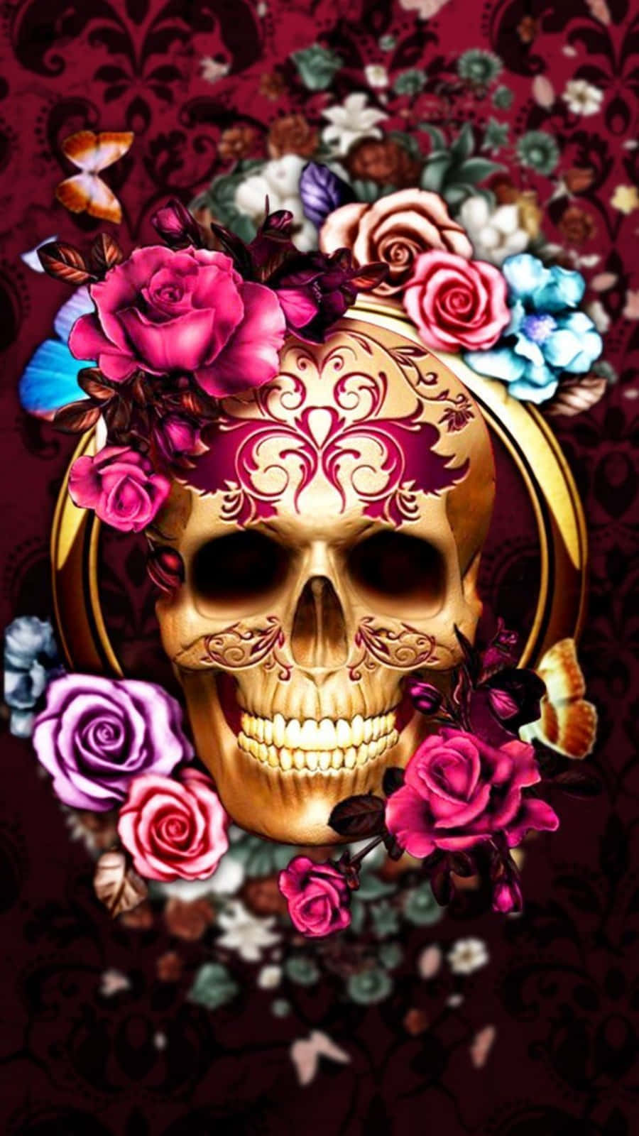 Skulls And Flowers 桌布 壁紙 — 金色頭骨飾以鮮豔粉紅玫瑰和蝴蝶，襯托深色花卉圖案背景。