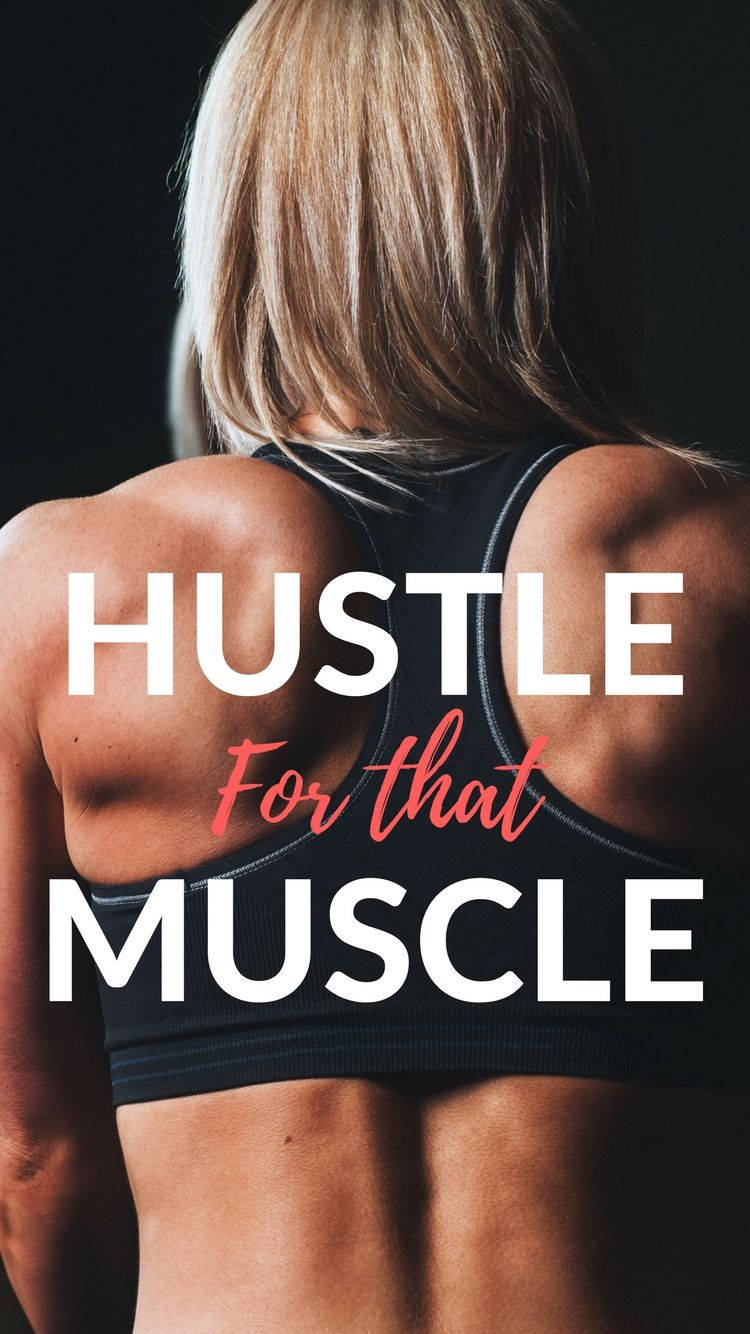 Fitness Motivation iPhone 桌布 壁紙 — 金髮女性穿著黑色運動內衣的背面視圖，展示清晰的肌肉線條，並疊加粗體勵志文字。