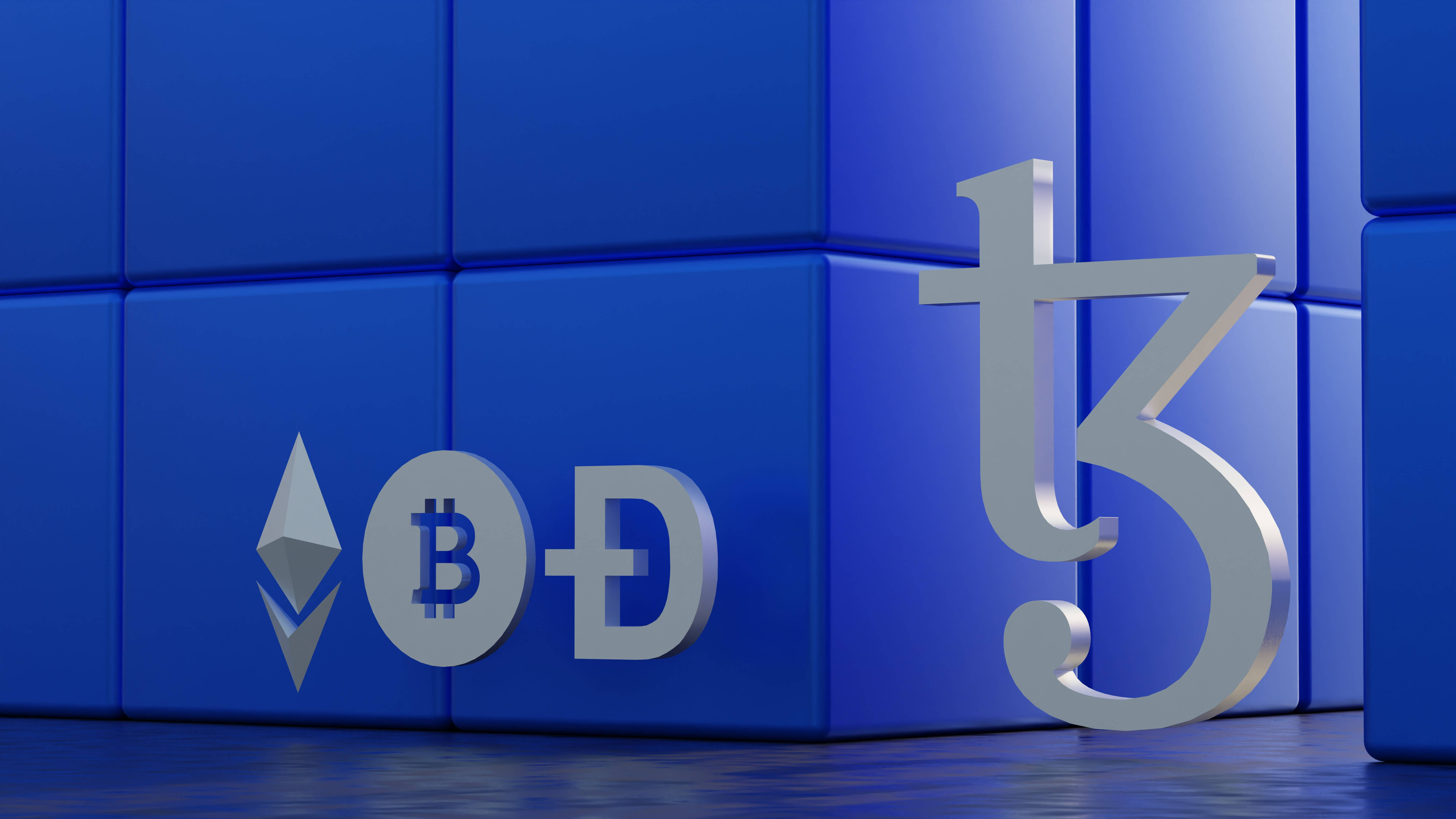 金融 桌布 壁紙 — 銀色加密貨幣標誌 Bitcoin Ethereum Dogecoin 和 Tether 在深藍色瓷磚牆上漂浮，呈現時尚的 3D 渲染數位空間。