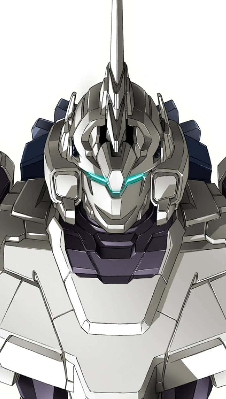 Gundam Unicorn 桌布 壁紙 — 銀色和藍色動漫機甲的近距離特寫，帶有發光的青色眼睛，背景為純白色。