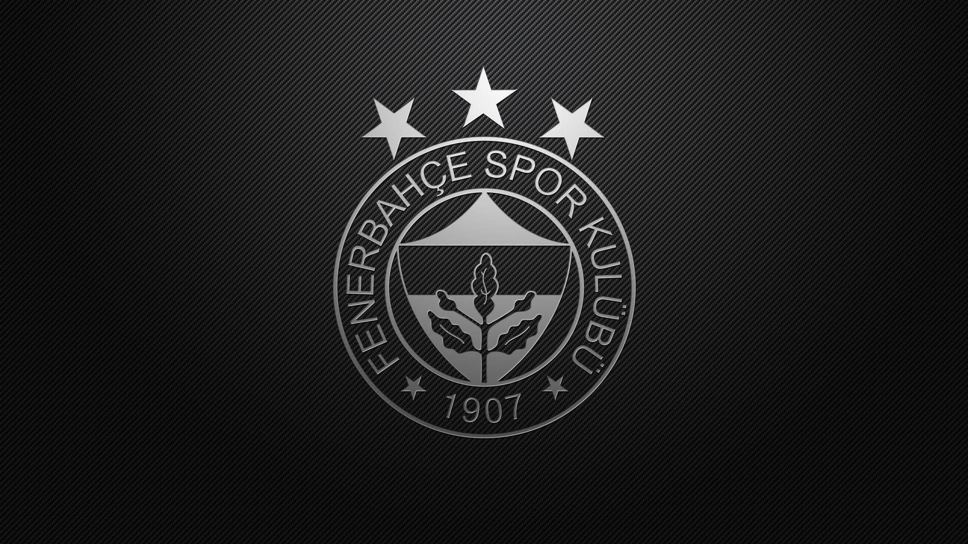 Fenerbahce 桌布 壁紙 — 銀色的Fenerbahçe Spor Kulübü標誌，上方有三顆星，背景為有紋理的黑色。