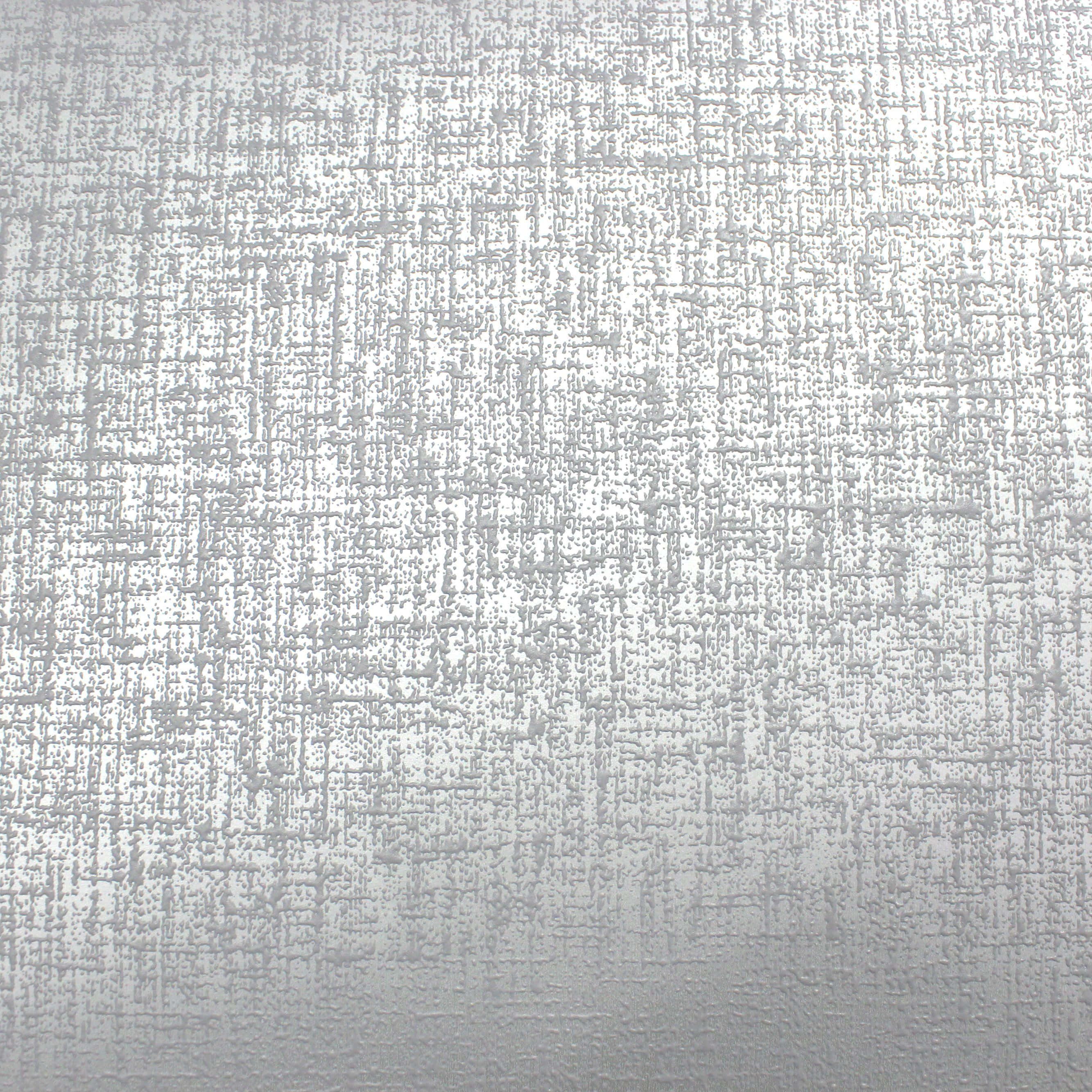 Grey Texture 桌布 壁紙 — 銀色紋理壁紙的特寫，帶有微妙的編織圖案和柔和漸變燈光。