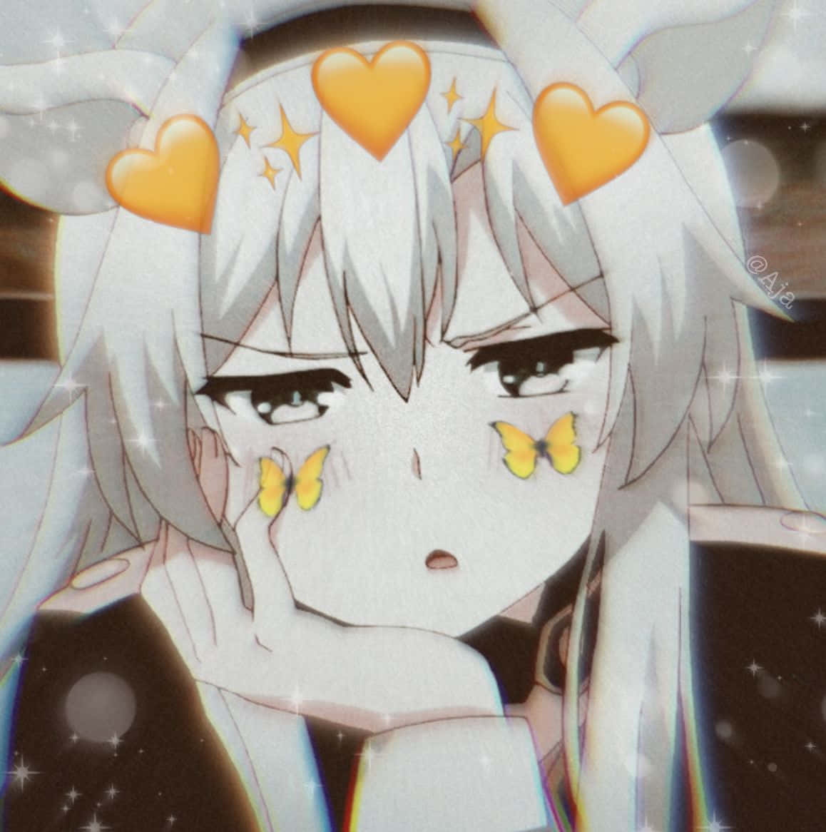 Aesthetic Anime Pfp 桌布 壁紙 — 銀髮兔耳動漫女孩，臉頰上有黃色蝴蝶，頭頂漂浮著愛心。