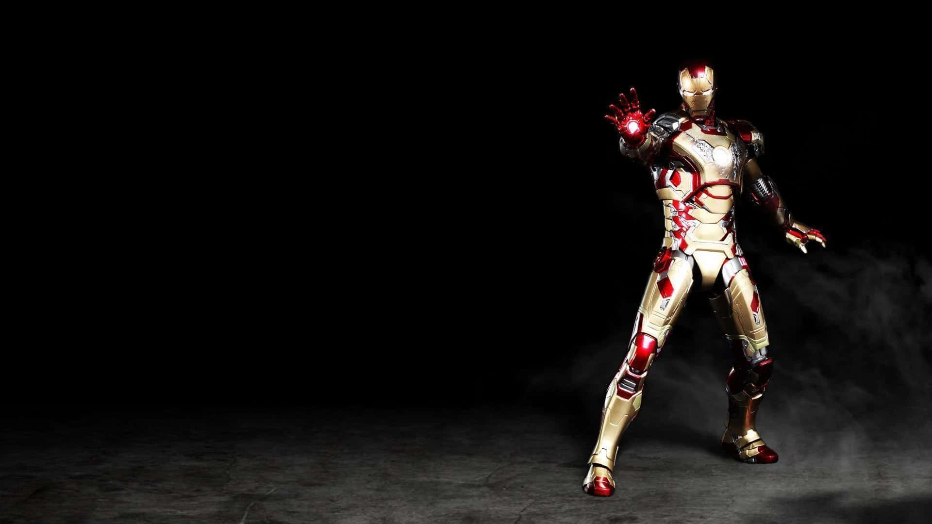 iron man 3 桌布 壁紙 — 鋼鐵人在黑暗背景下擺好姿勢，雙手發出斥力光芒，金屬戰甲下方煙霧瀰漫。