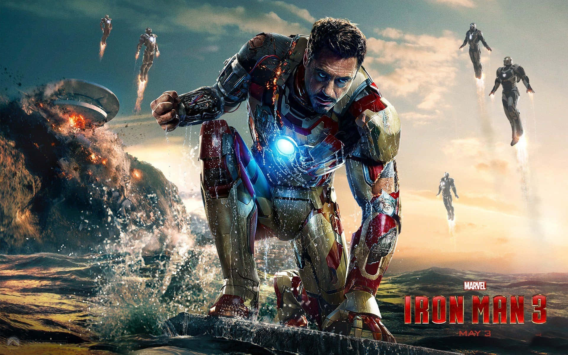 Marvel Movie 桌布 壁紙 — 鋼鐵人穿著戰損裝甲從水中浮現，多套戰衣在火紅天空下飛過頭頂。