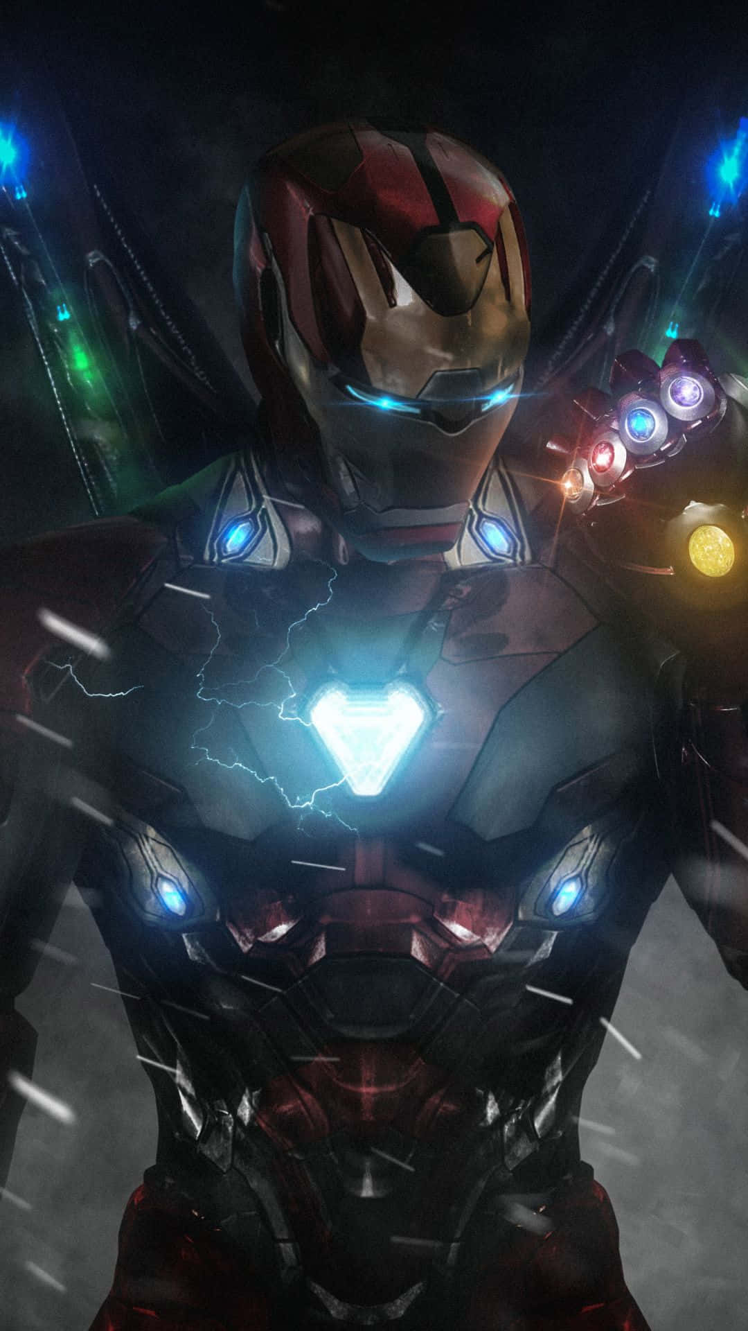 Android Iron Man 桌布 壁紙 — 鋼鐵人穿著黑色盔甲，在暴風雨背景下，手持發光的弧形反應爐和無限手套。