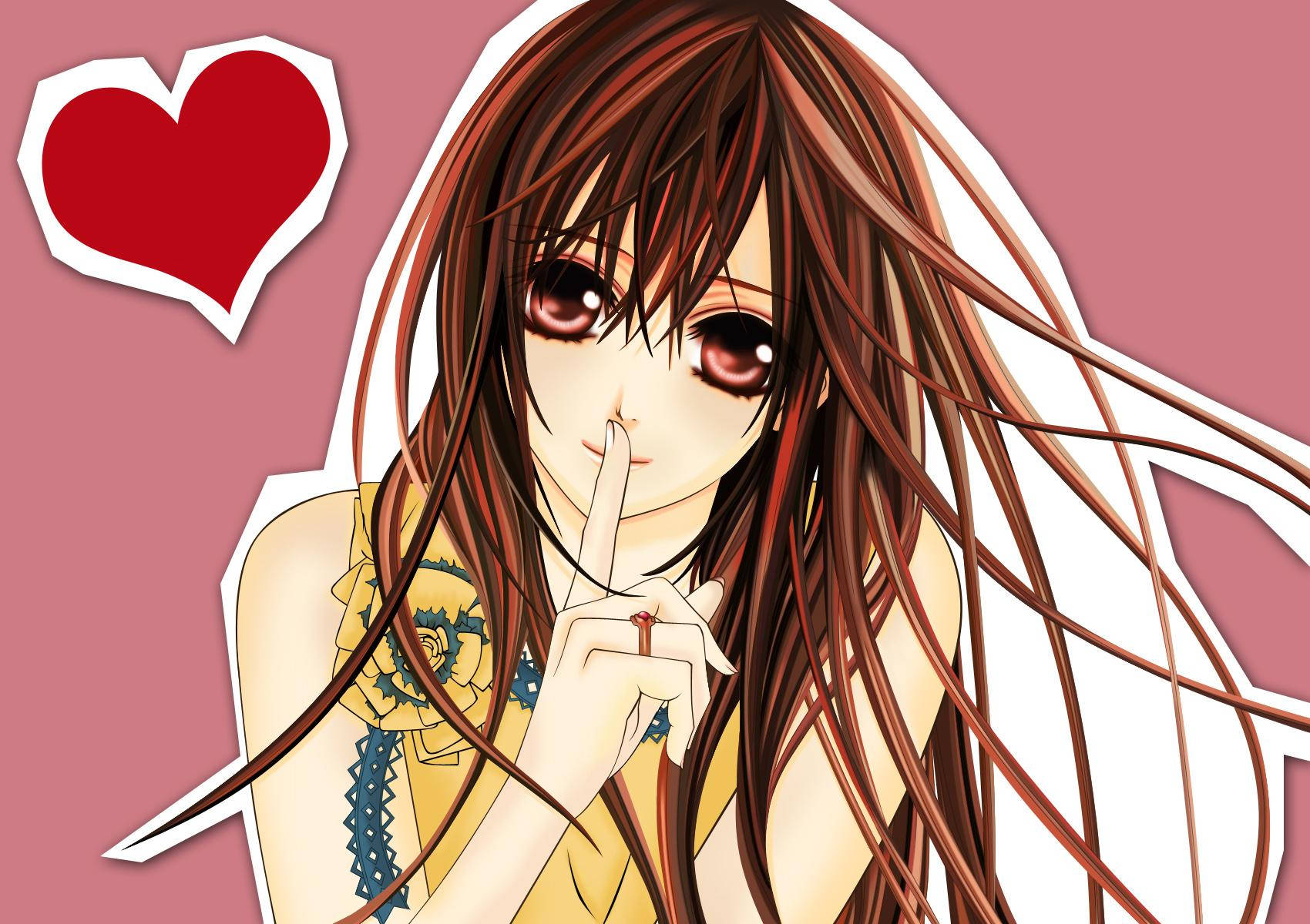 Vampire Knight 桌布 壁紙 — 長髮棕眼紅瞳的動漫女孩將手指放在唇邊，旁邊漂浮著一顆紅色愛心，背景為粉紅色。