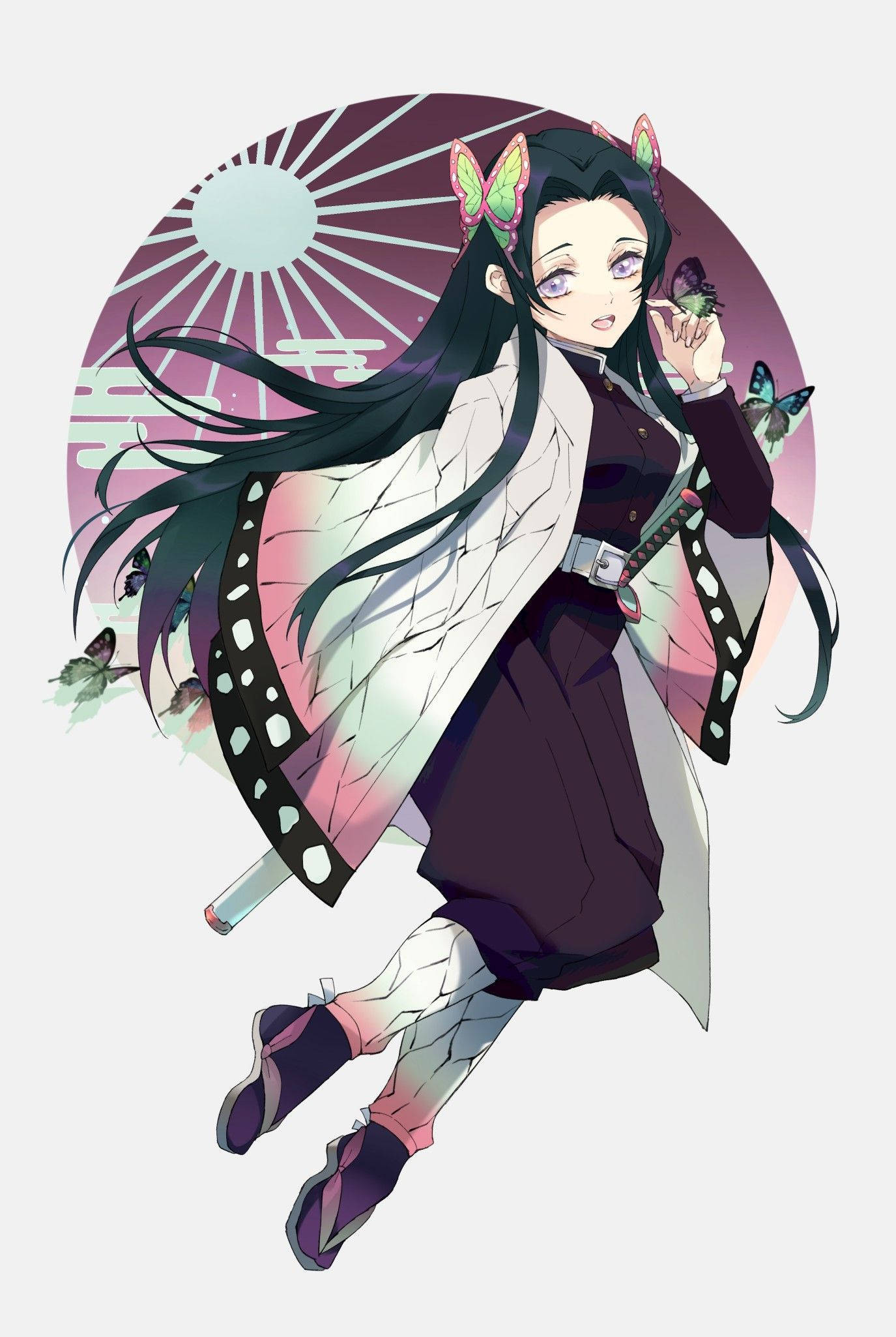 kanae kocho 桌布 壁紙 — 長黑髮的動漫女孩，頭髮和斗篷上有蝴蝶圖案，站在風格化的太陽背景前，蝴蝶在她周圍飛舞。