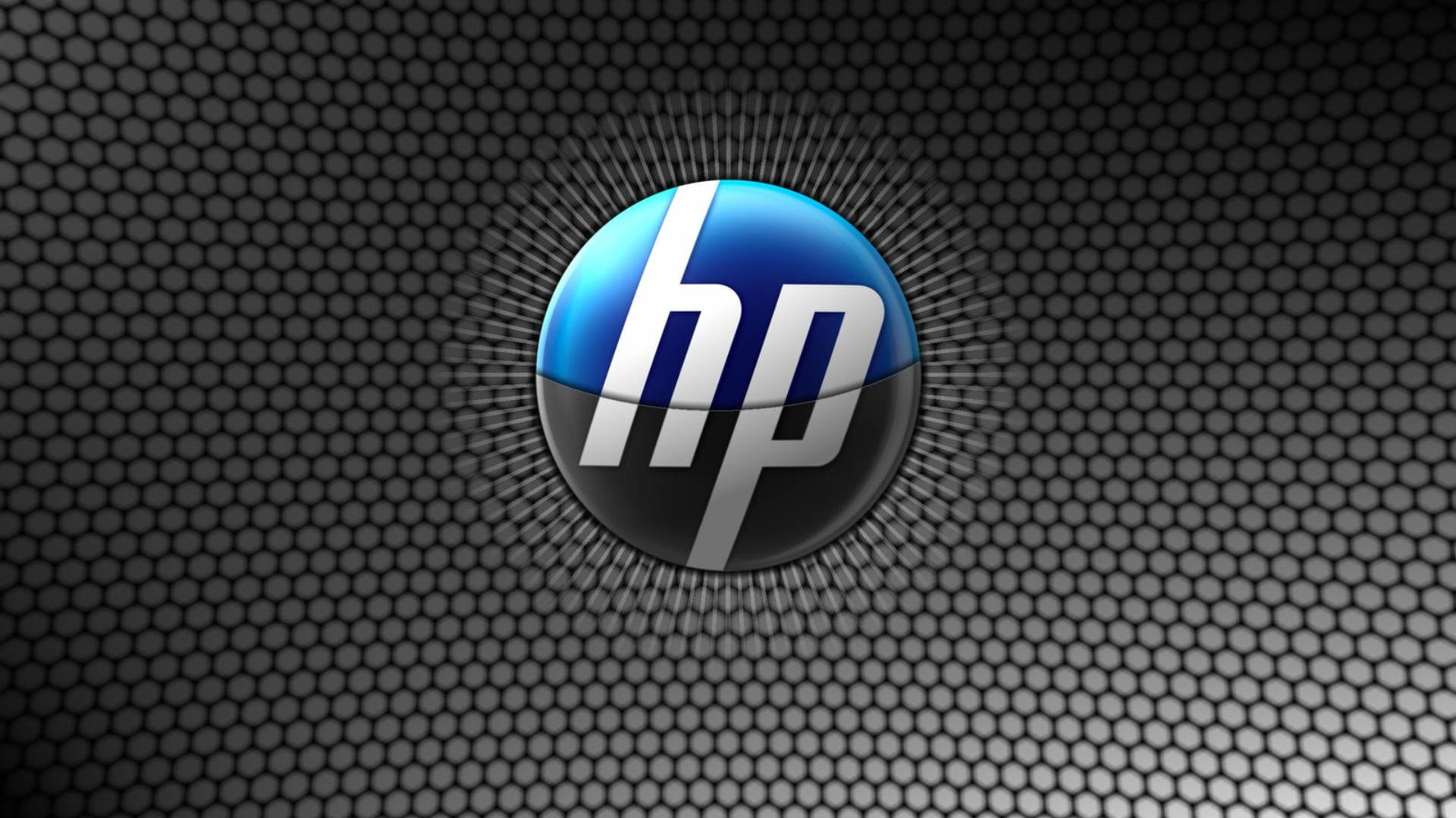 Hp Laptop 桌布 壁紙 — 閃亮的藍色和銀色HP標誌居中於深色六角網格背景上，帶有放射光線。
