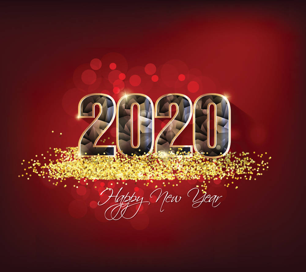New 桌布 壁紙 — 閃亮的金色閃粉環繞著大膽的3D幾何2020數字，背景是豐富的紅色散景，並帶有'Happy New Year'字樣。