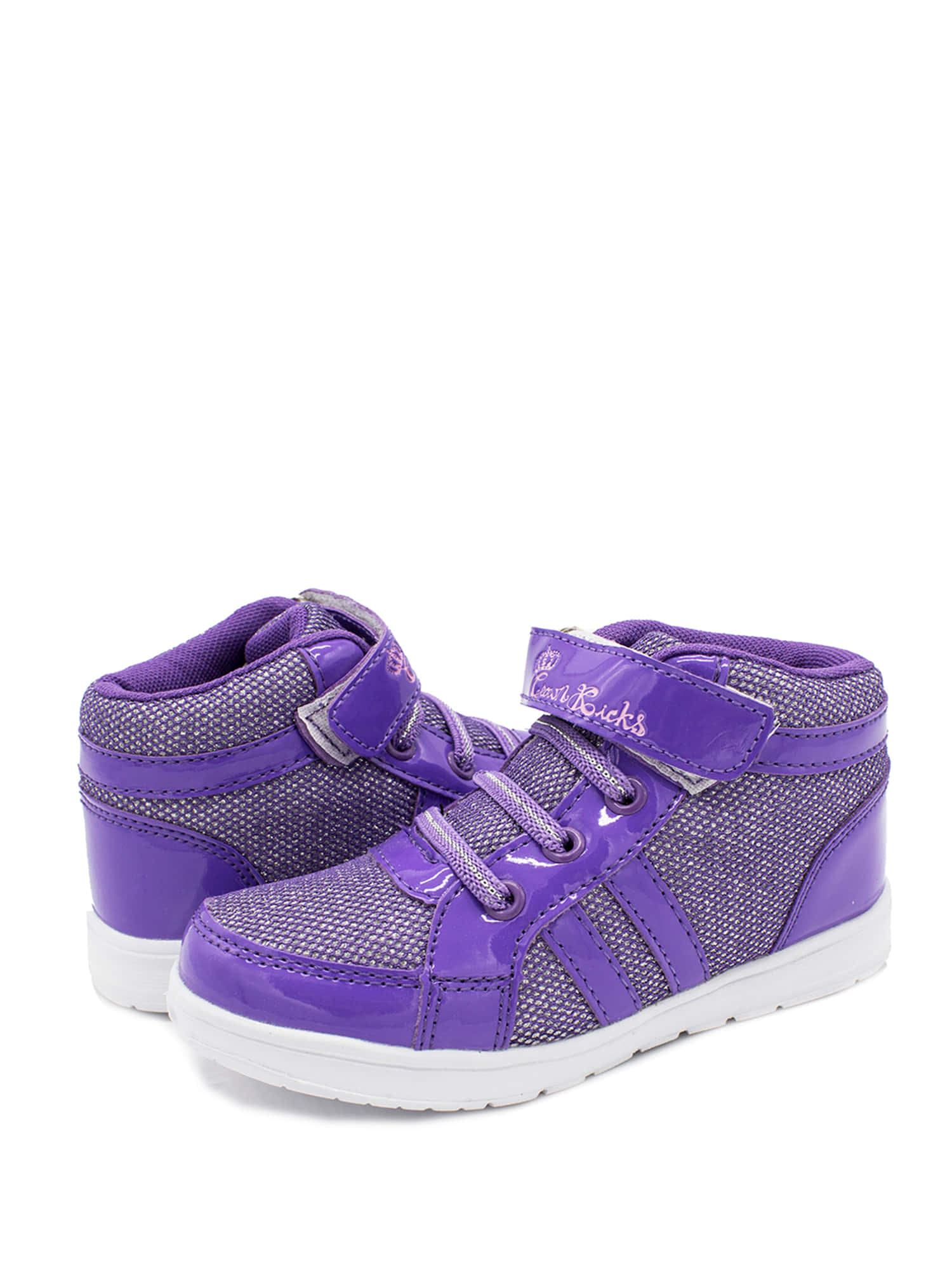 Purple Shoes 桌布 壁紙 — 閃亮紫色高筒運動鞋，帶有閃光網眼和白色鞋底，展示在乾淨的白色背景上。