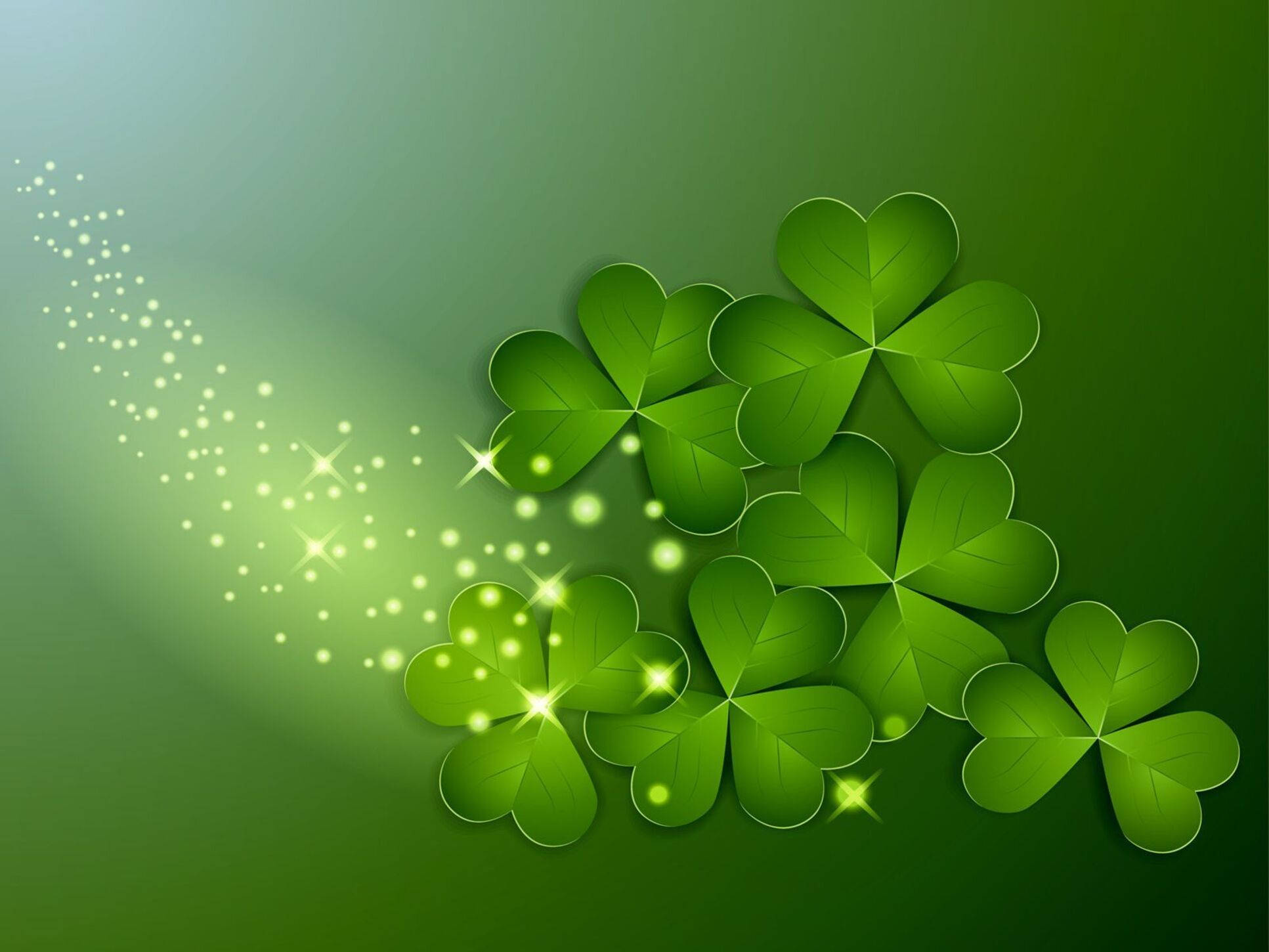 St Patrick's Day 桌布 壁紙 — 閃爍的四葉草在漸變綠色背景上發出閃爍的光芒。