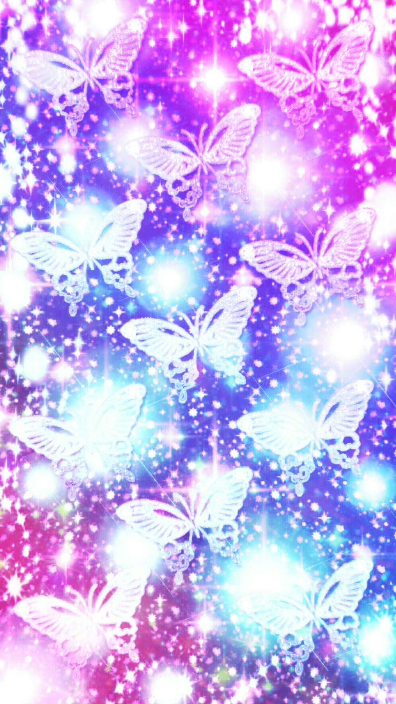 Pink Glitter Butterfly 桌布 壁紙 — 閃爍的白色蝴蝶在充滿活力的粉紅色和藍色宇宙火花中漂浮，營造出夢幻般的數位幻想。