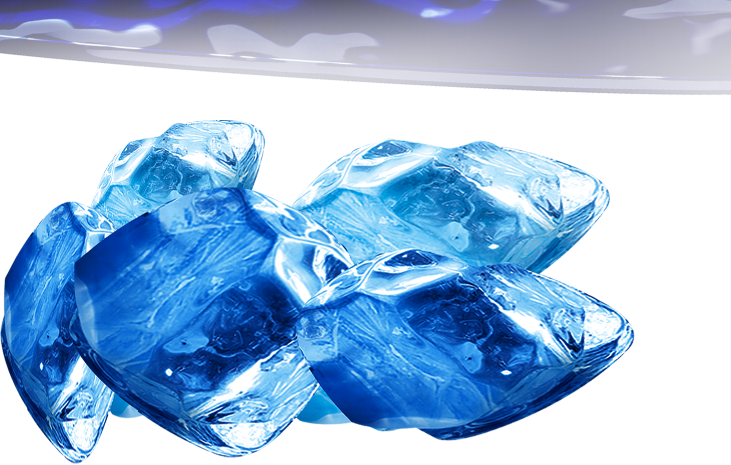 Ice Cubes 桌布 壁紙 — 閃爍的藍色冰塊漂浮在光澤液體中，在明亮光線下帶有銳利反射。