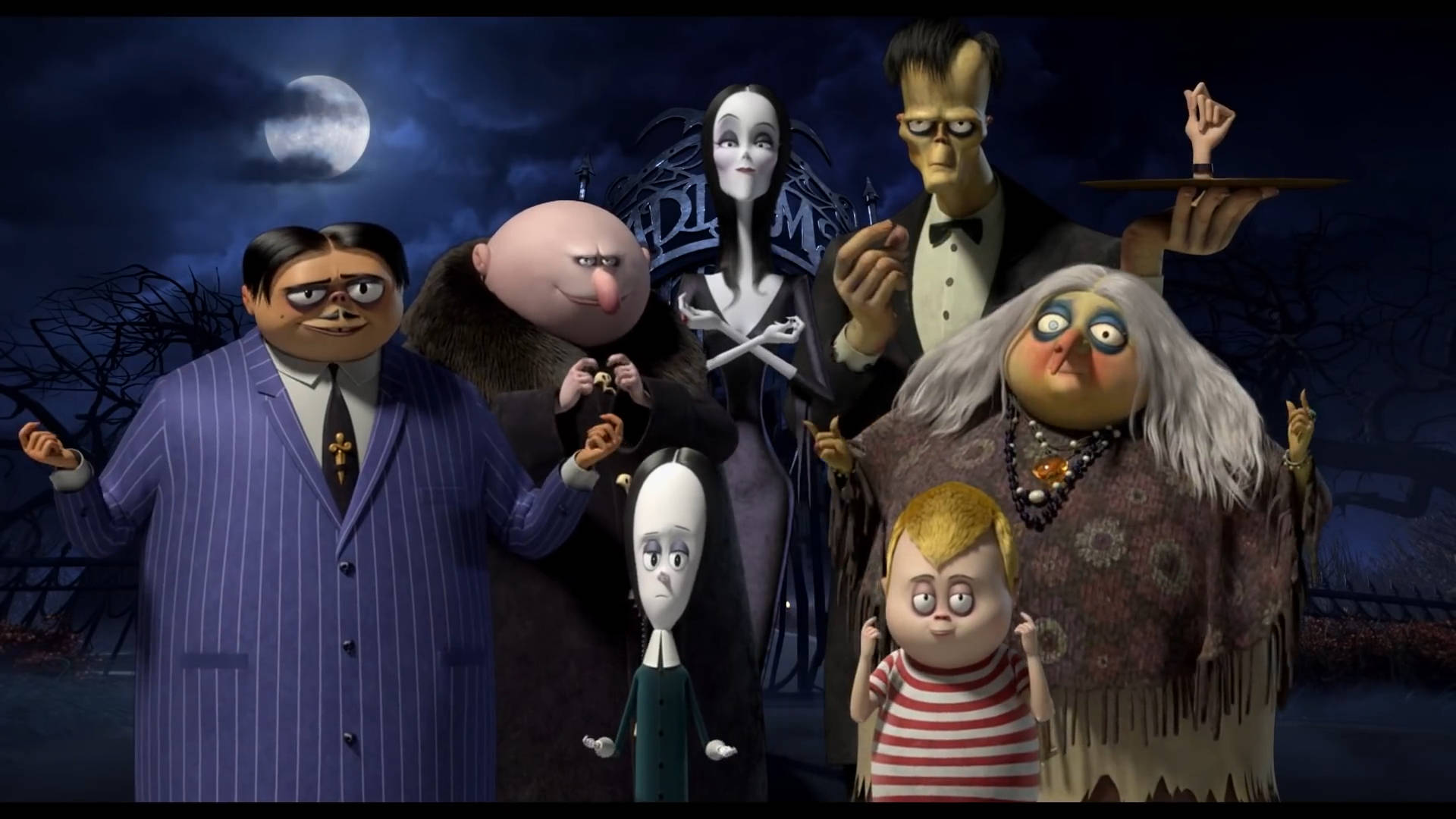 The Addams Family 2 桌布 壁紙 — 阿達一族動畫角色在滿月下一起擺姿勢，背景是陰森的夜晚場景。