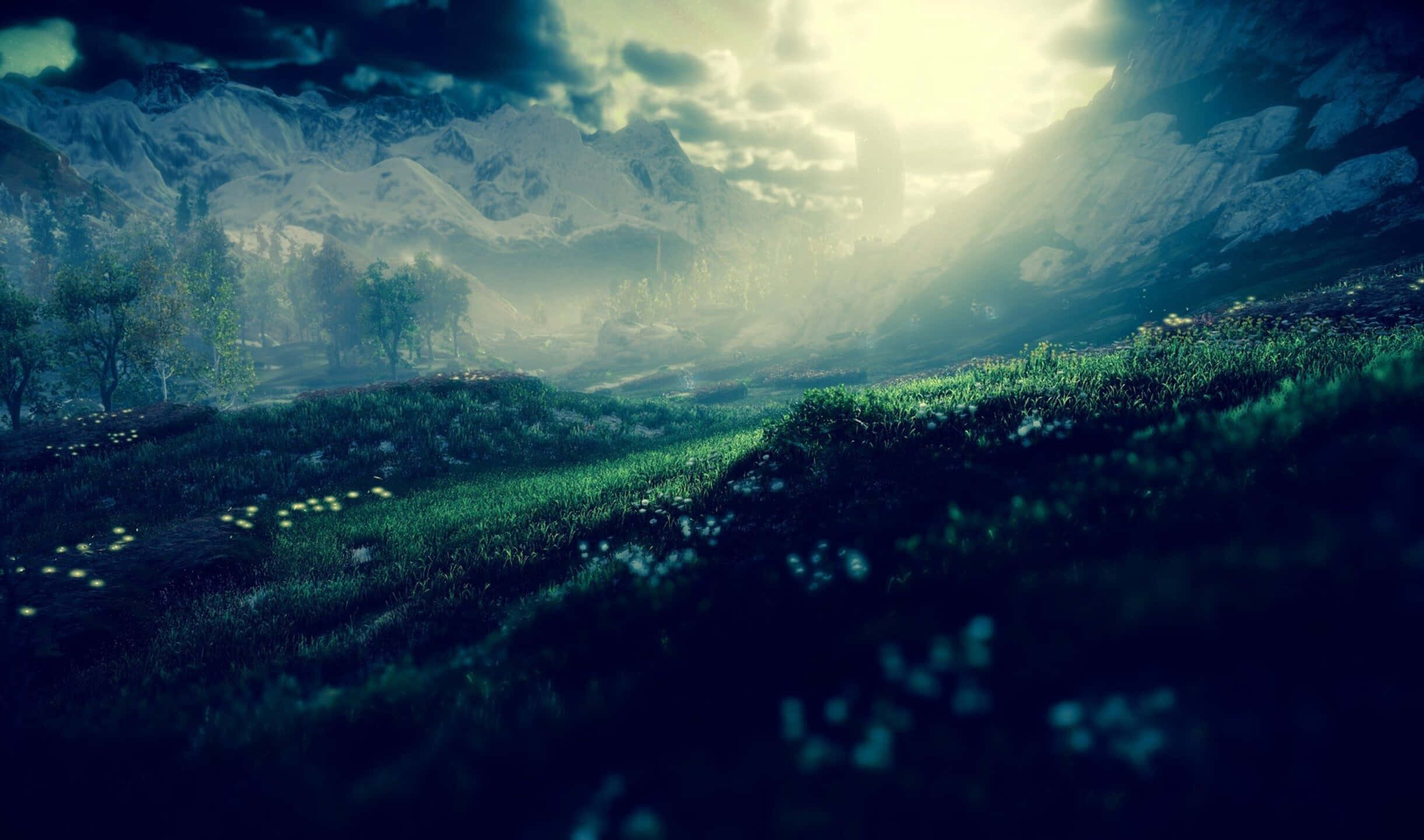 草地 桌布 壁紙 — 陽光穿透暴風雲，照亮了一個霧氣瀰漫的山谷，前景有積雪覆蓋的山峰和發光的蘑菇。