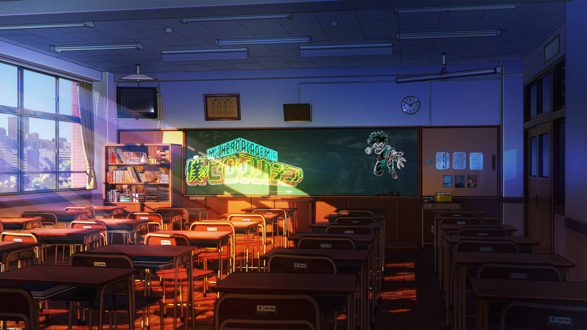 Anime Classroom 桌布 壁紙 — 陽光穿過窗戶照射著空蕩的課桌，發光的My Hero Academia標誌和Deku插圖在黑板上閃耀。